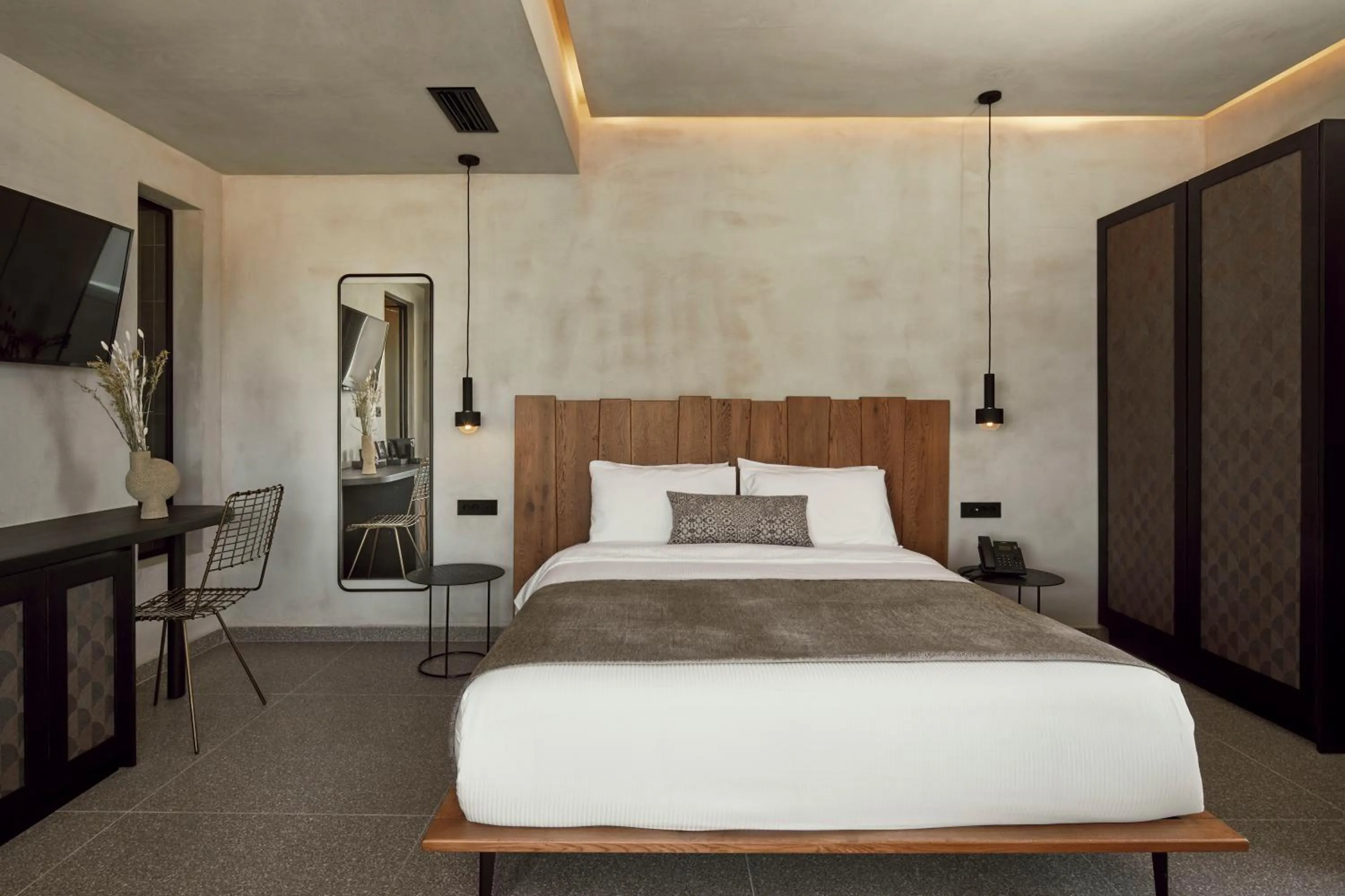 Bedroom, Bed in Damigos Caldera World