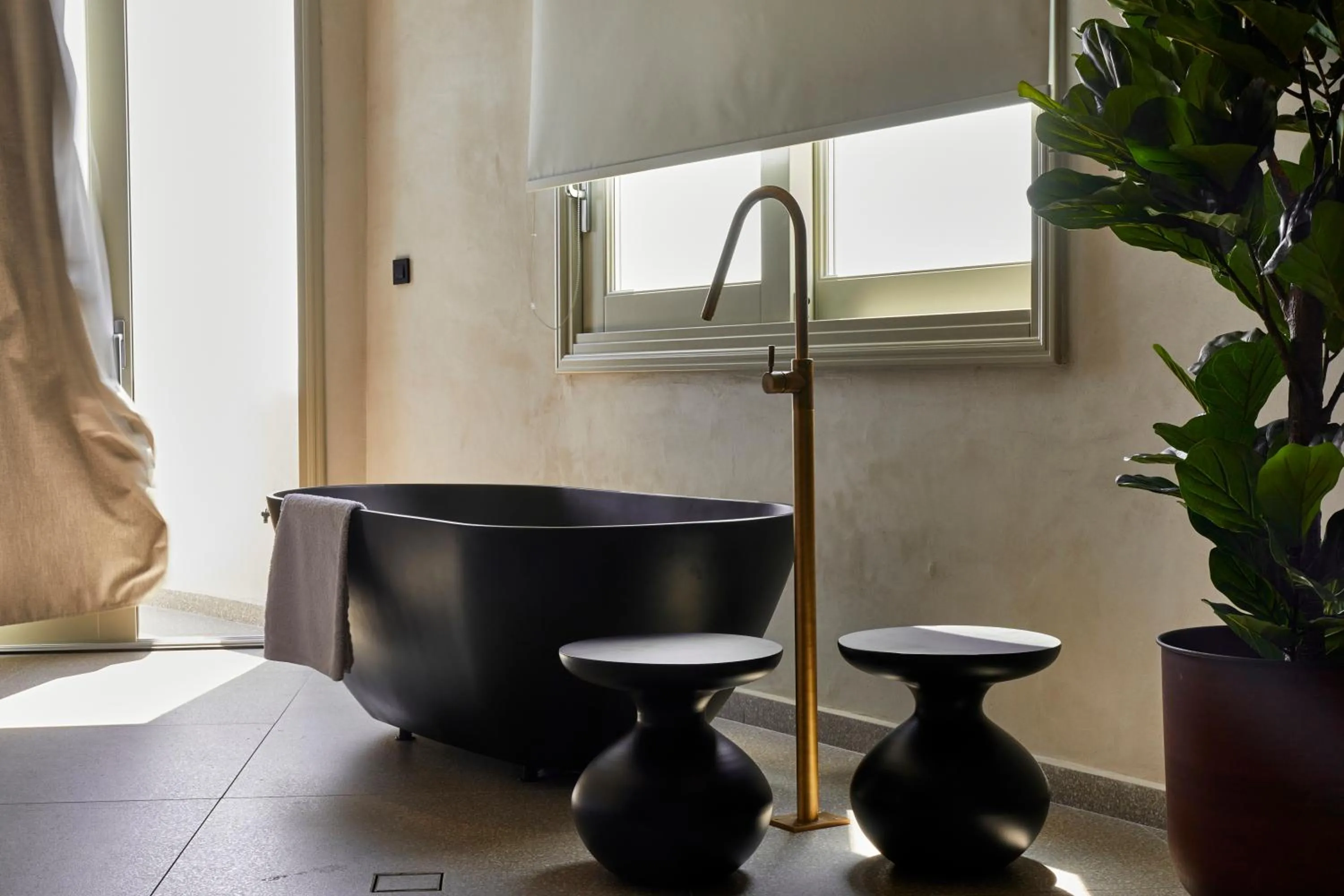 Bedroom in Damigos Caldera World