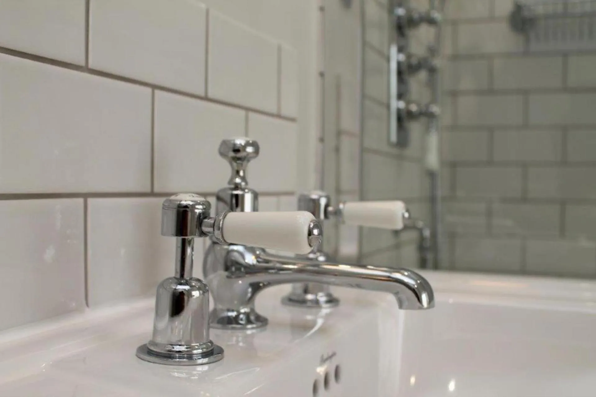 Bathroom in The Bull Hotel