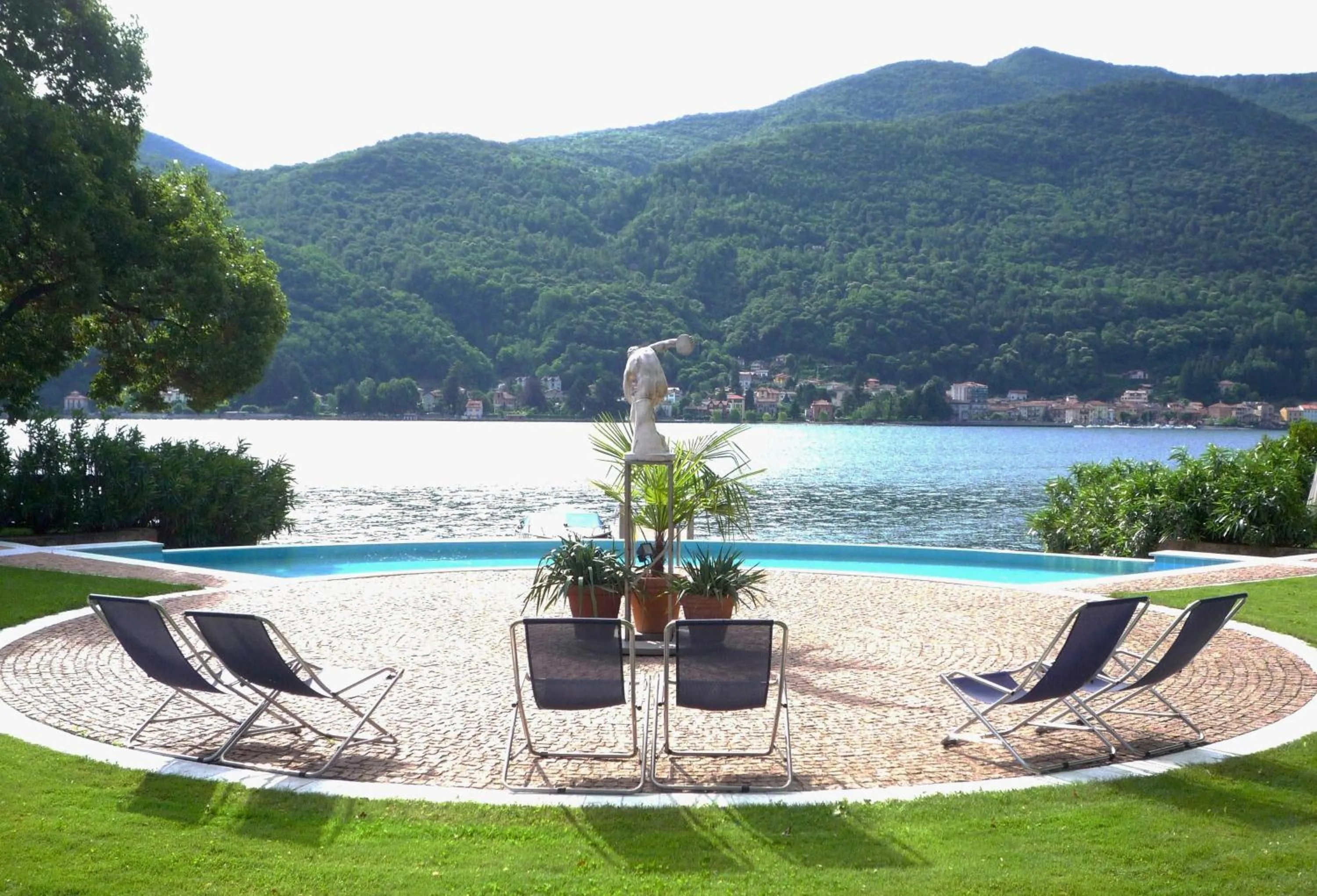 Day in Residence Ville Lago Lugano