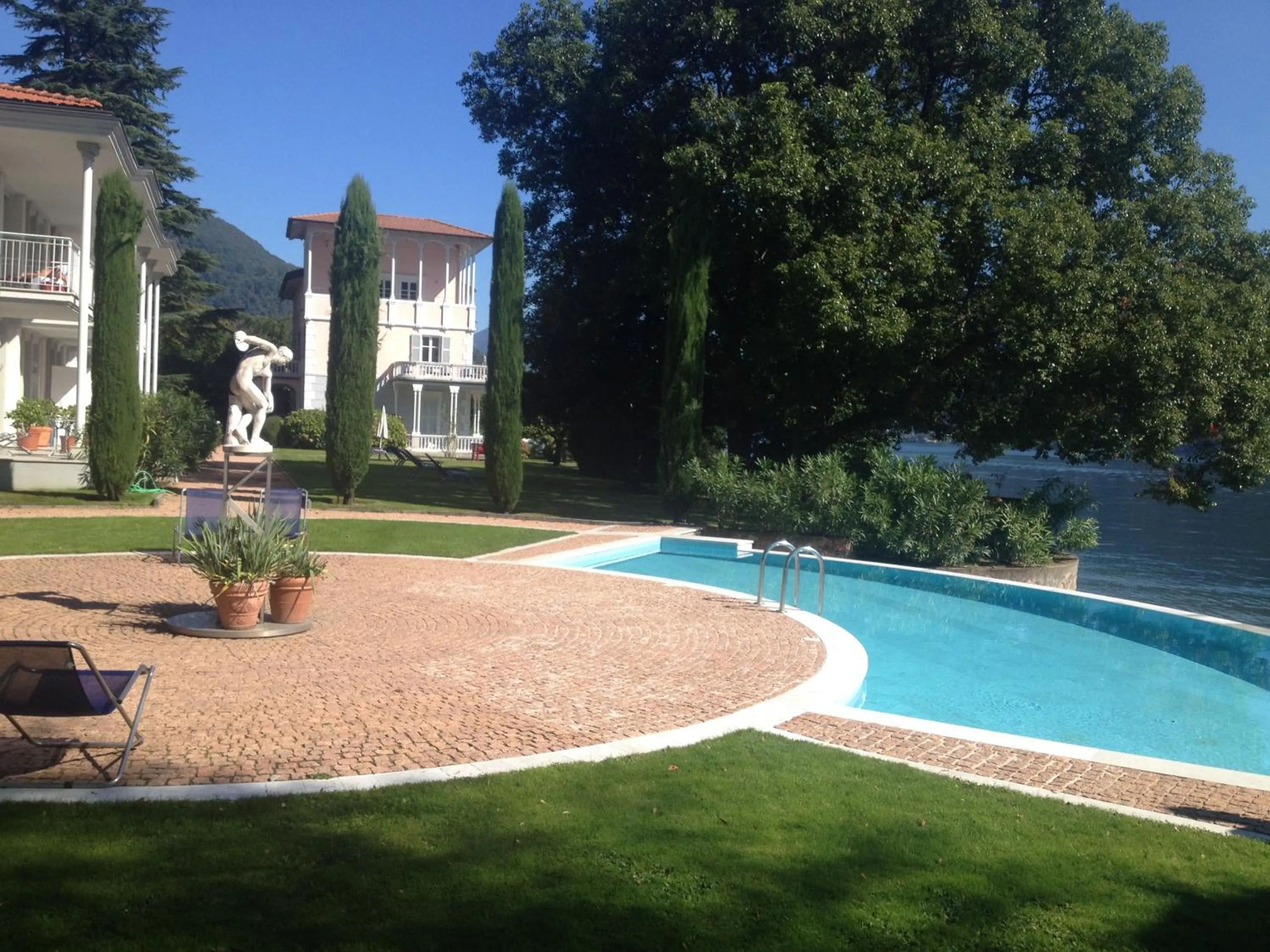 Day in Residence Ville Lago Lugano