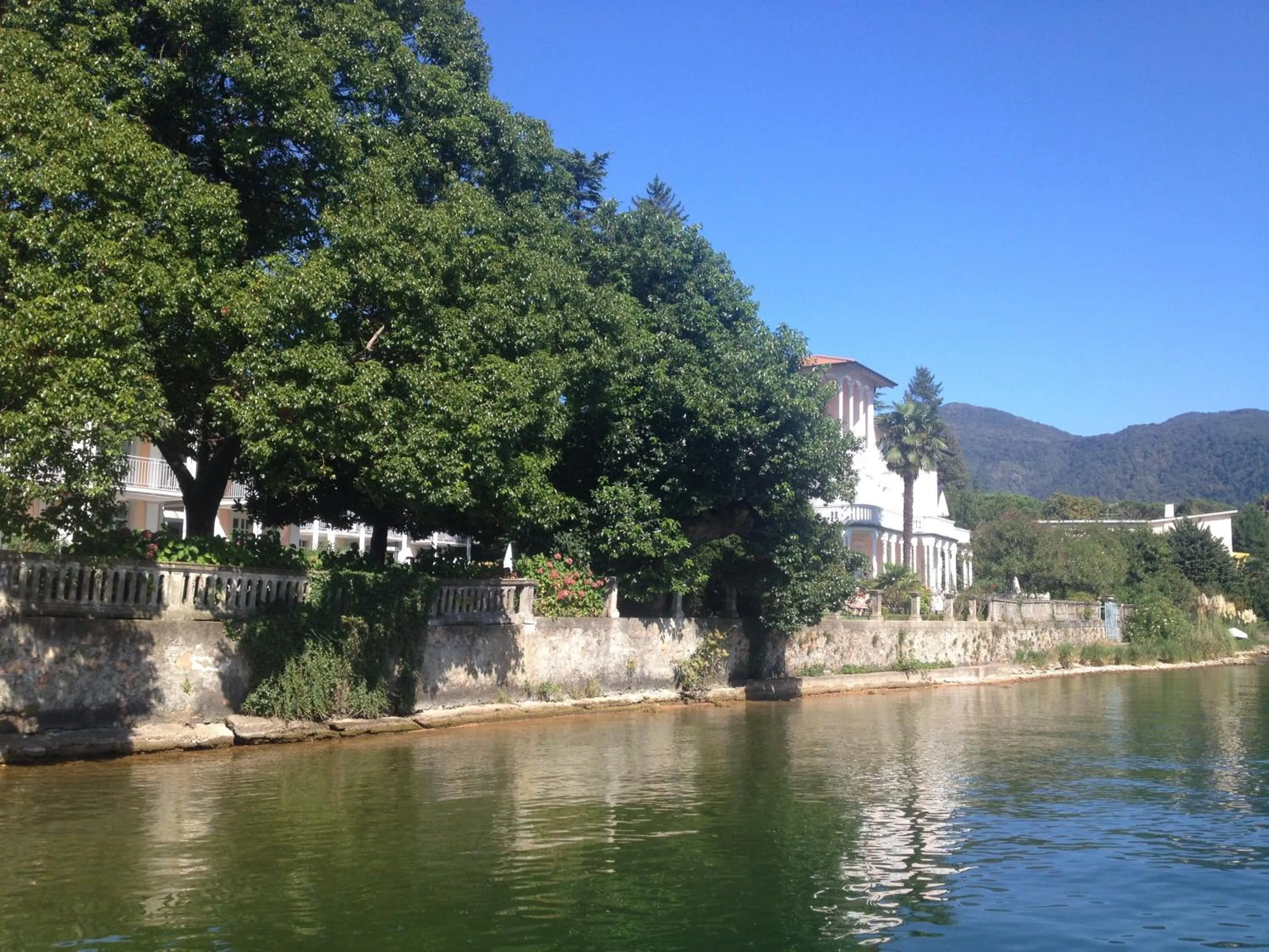Day in Residence Ville Lago Lugano