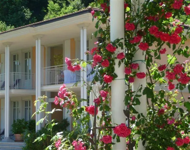Property building in Residence Ville Lago Lugano