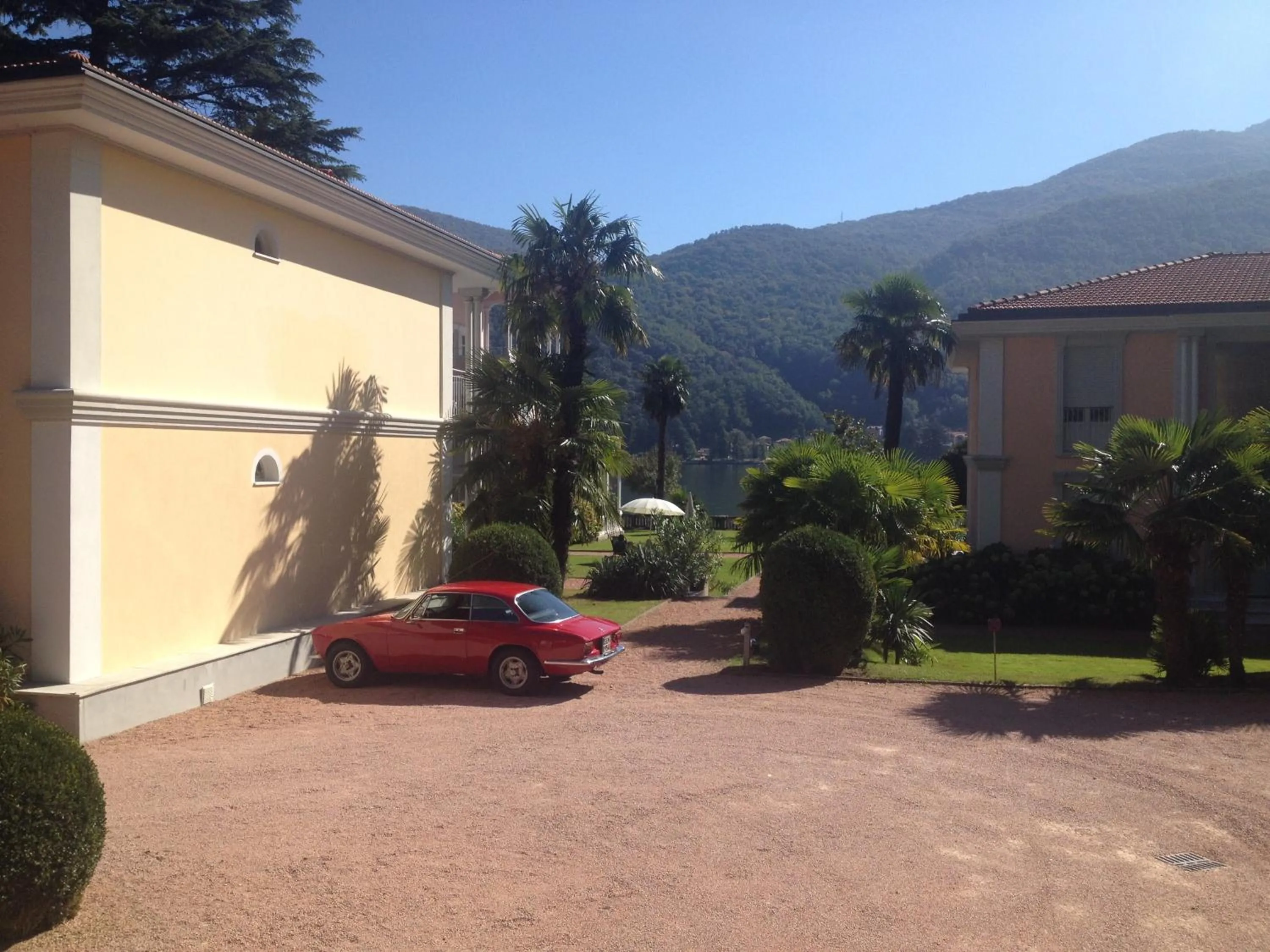 Day in Residence Ville Lago Lugano