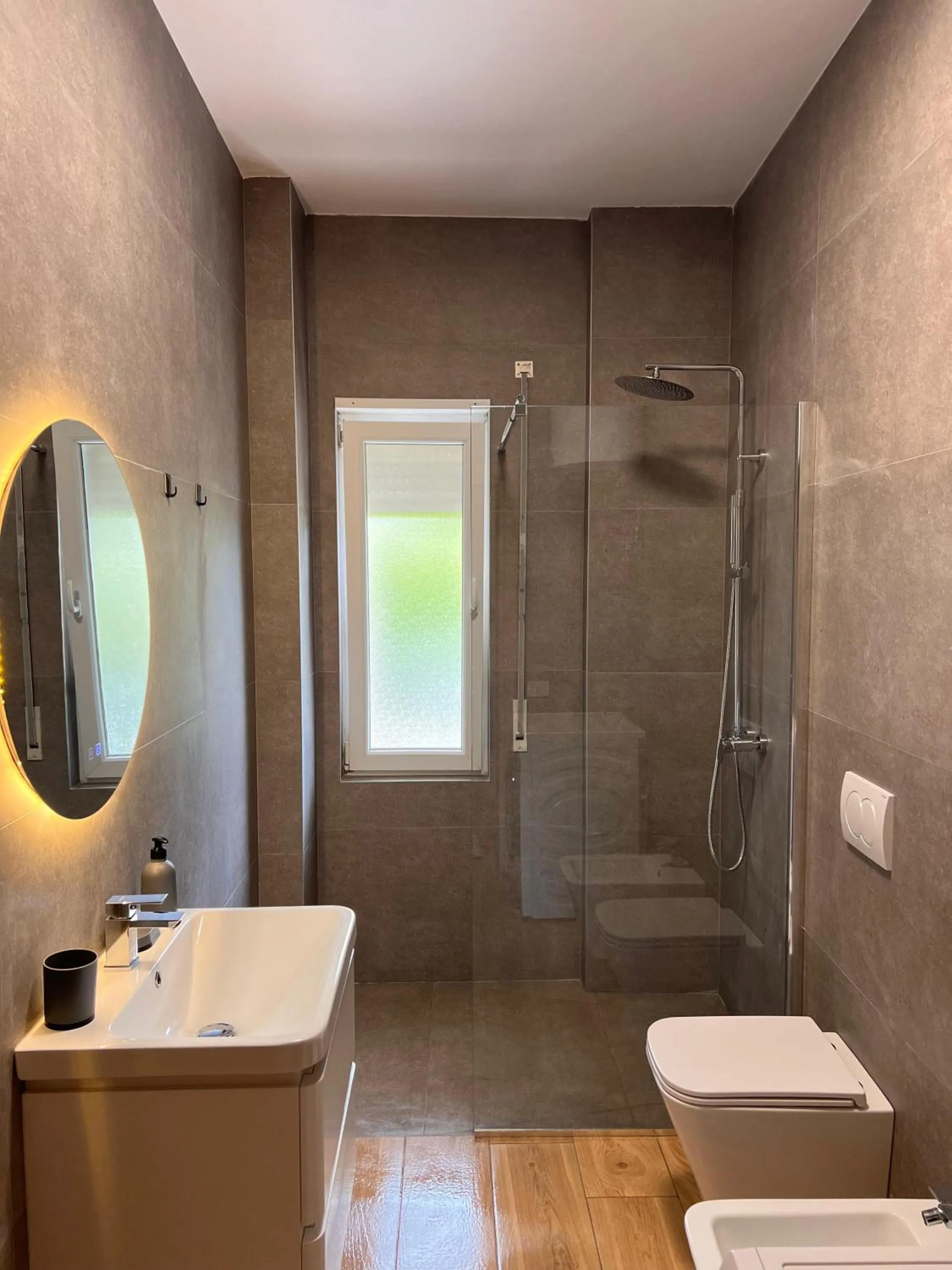 Apartment Gjiri i Lalzit