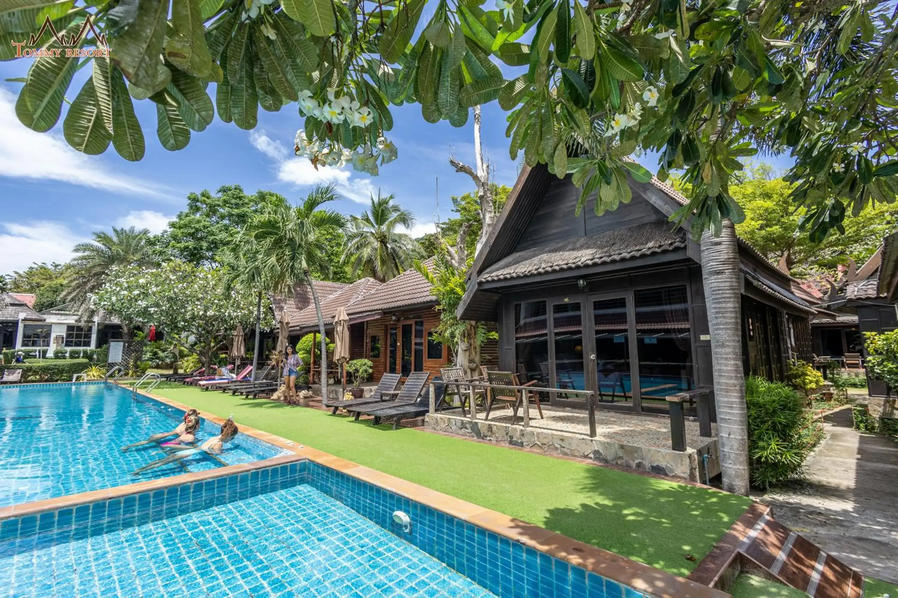 Swimming pool in Tommy Resort Swimming pool in Tommy Resort