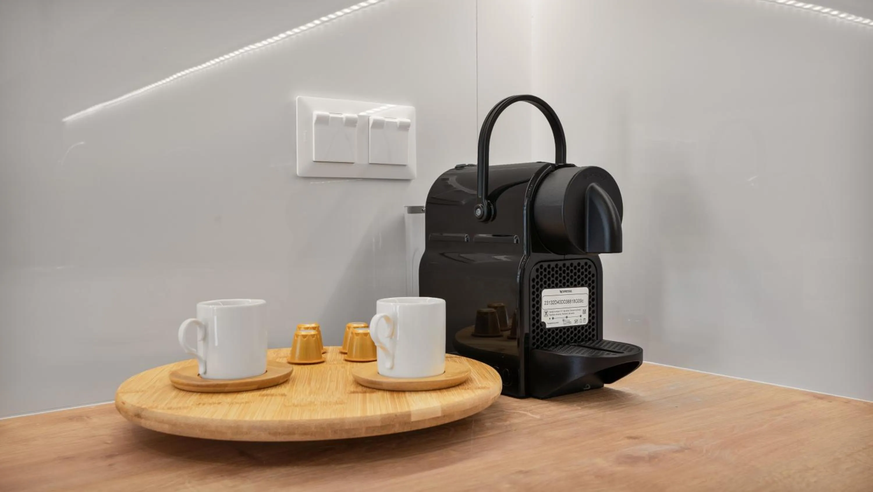 Coffee/tea facilities in Agni Suites