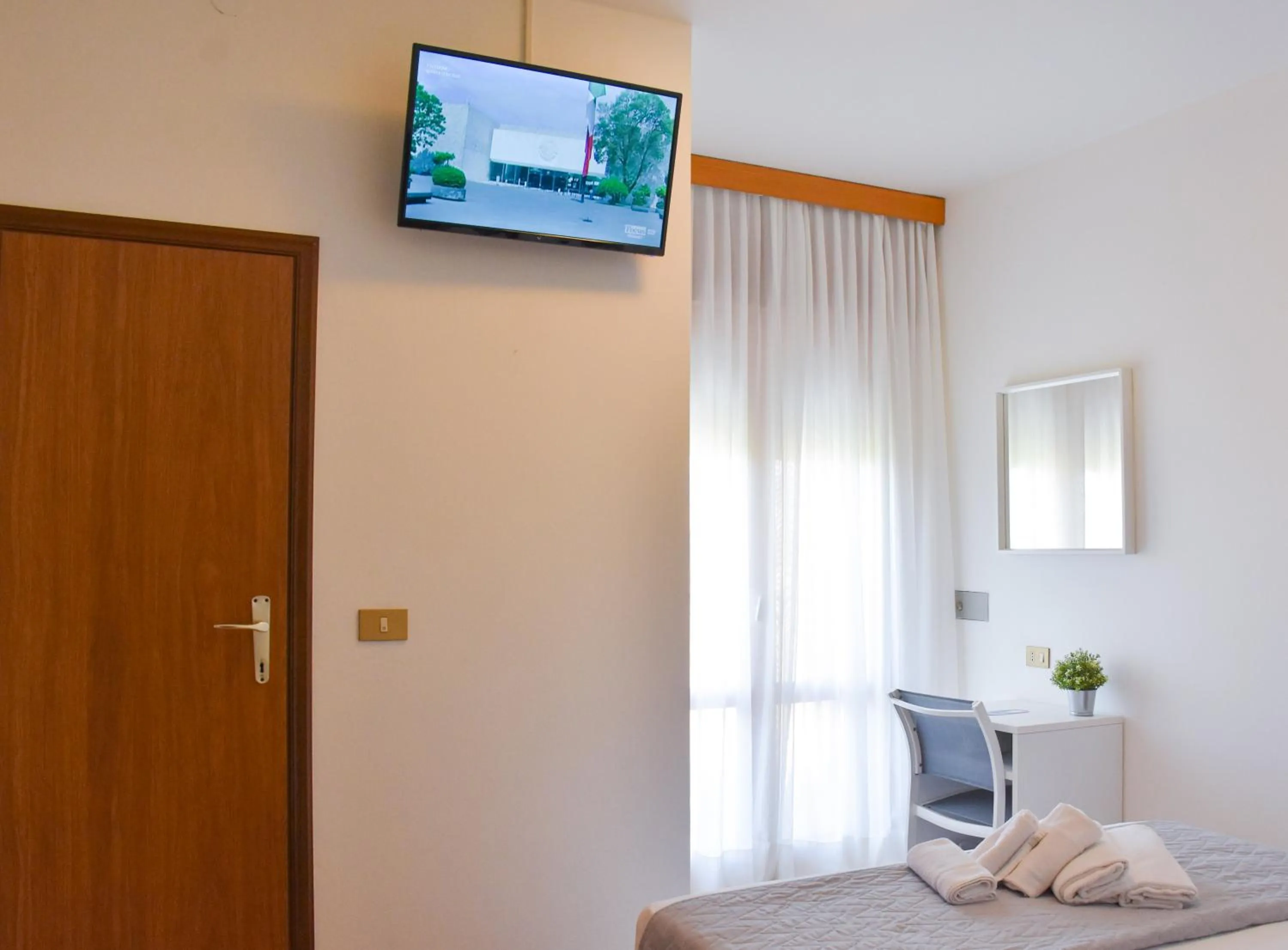 Photo of the whole room, Bed in Hotel Umberto