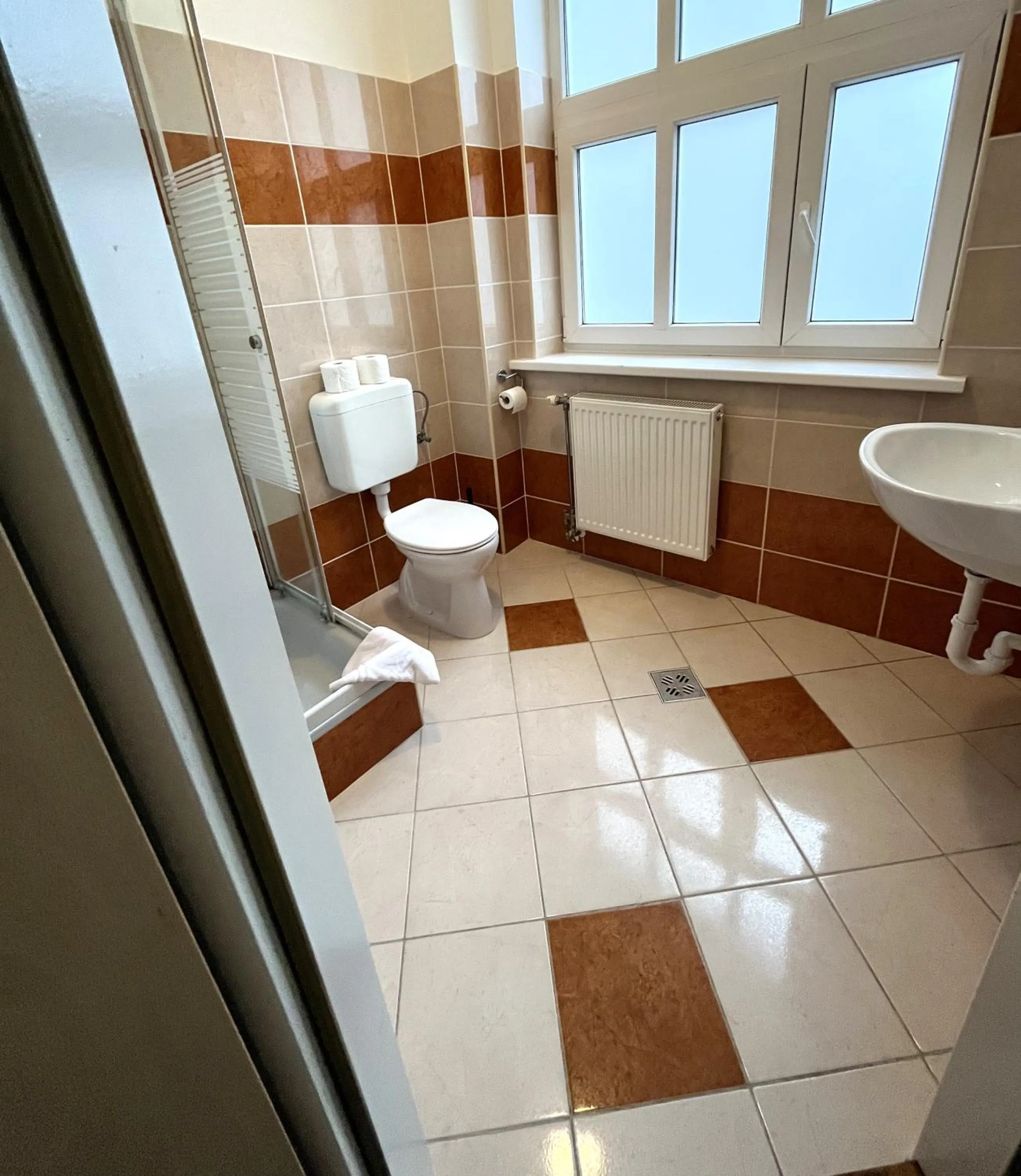 Bathroom in Broadway City Guesthouse