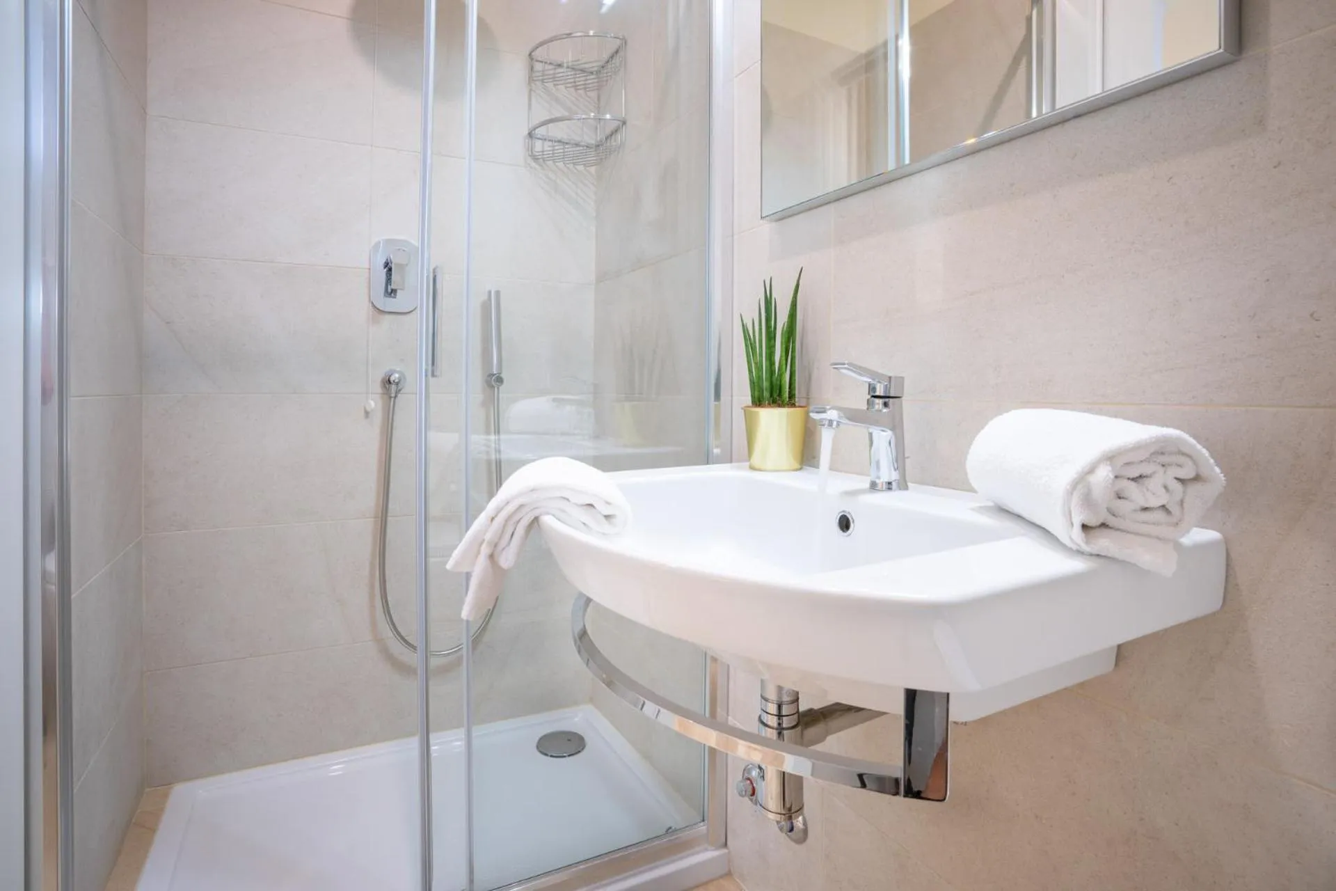 Bathroom in Hotel Suez