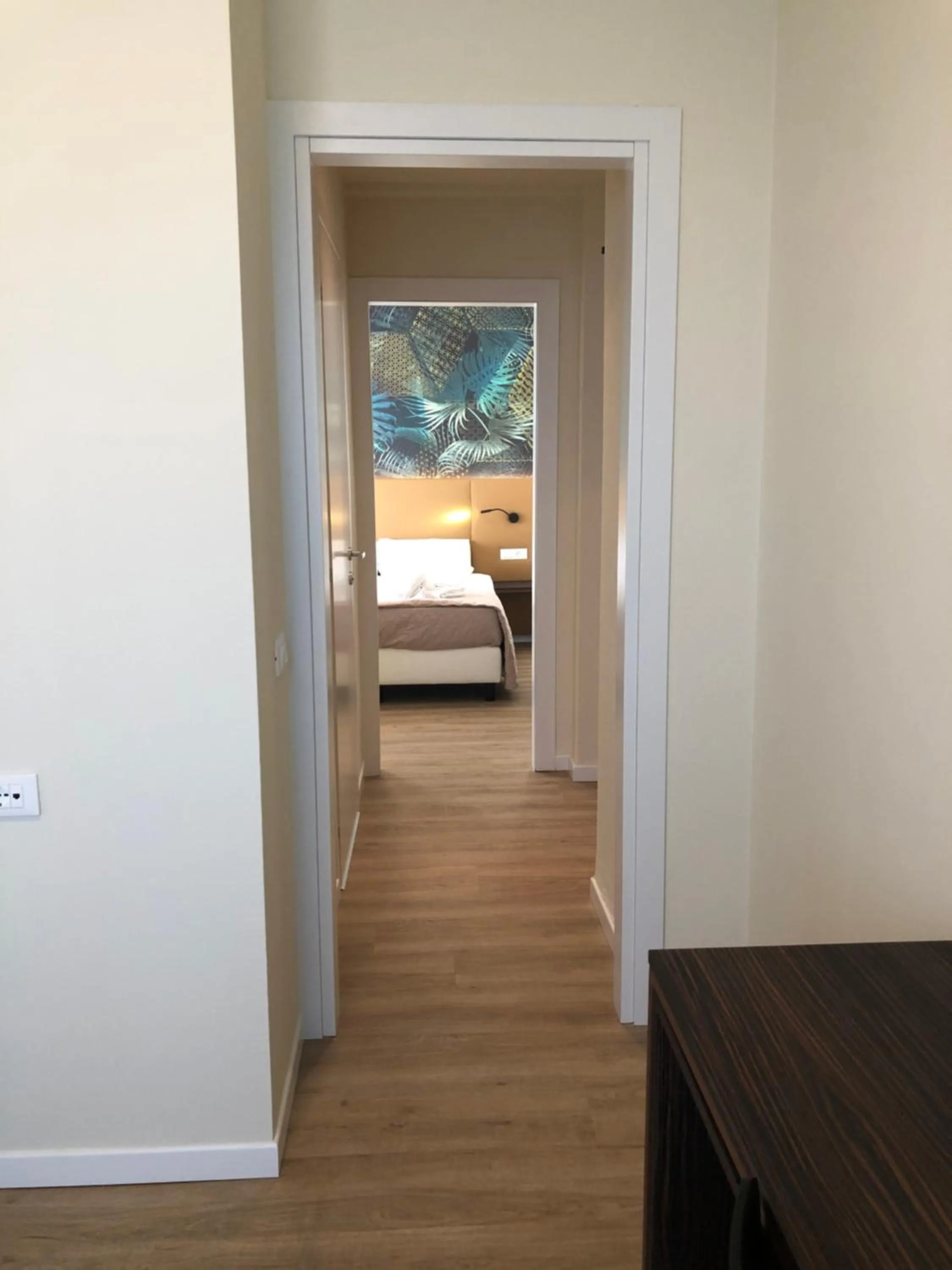 Photo of the whole room, Bed in Hotel Suez