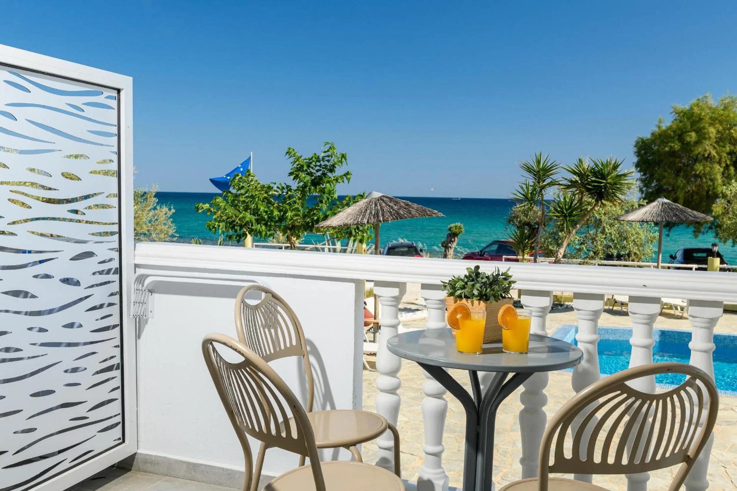 Boutique Giannikis By The Beach