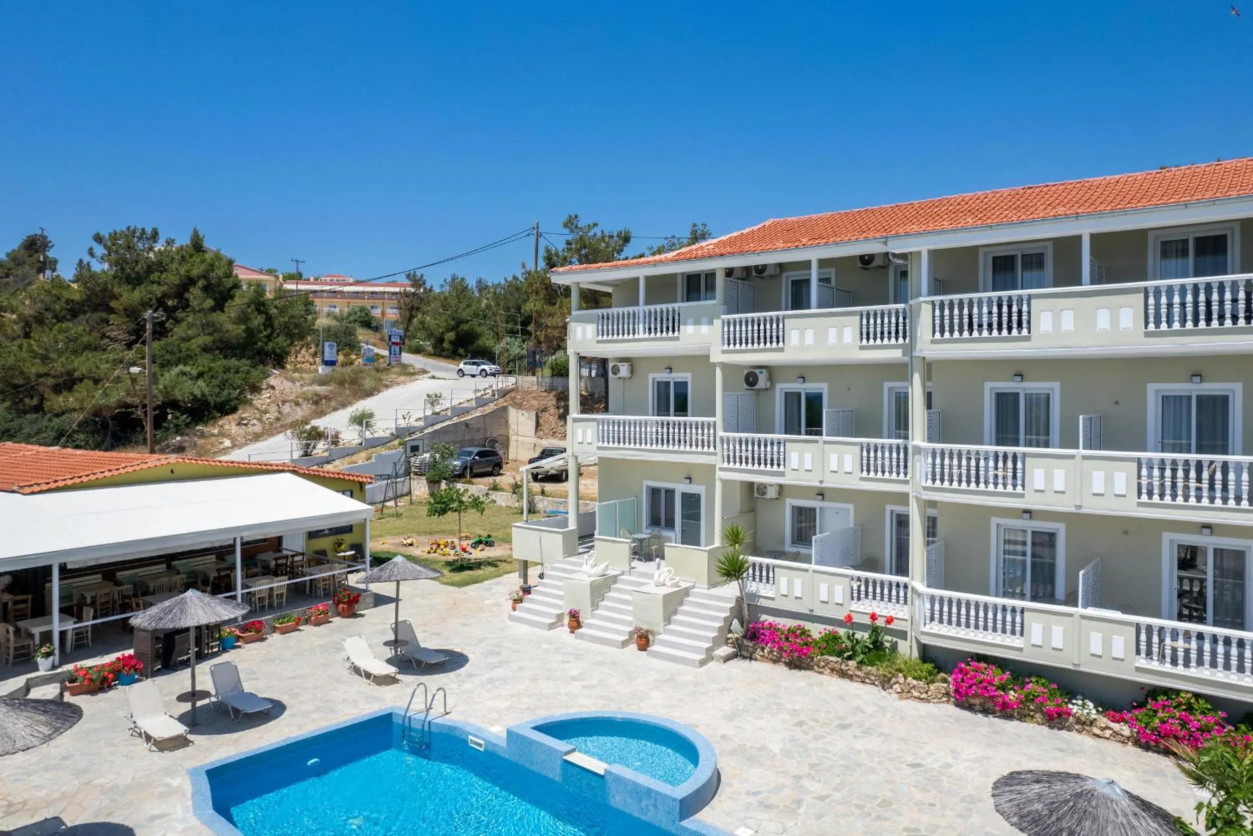 Boutique Giannikis By The Beach