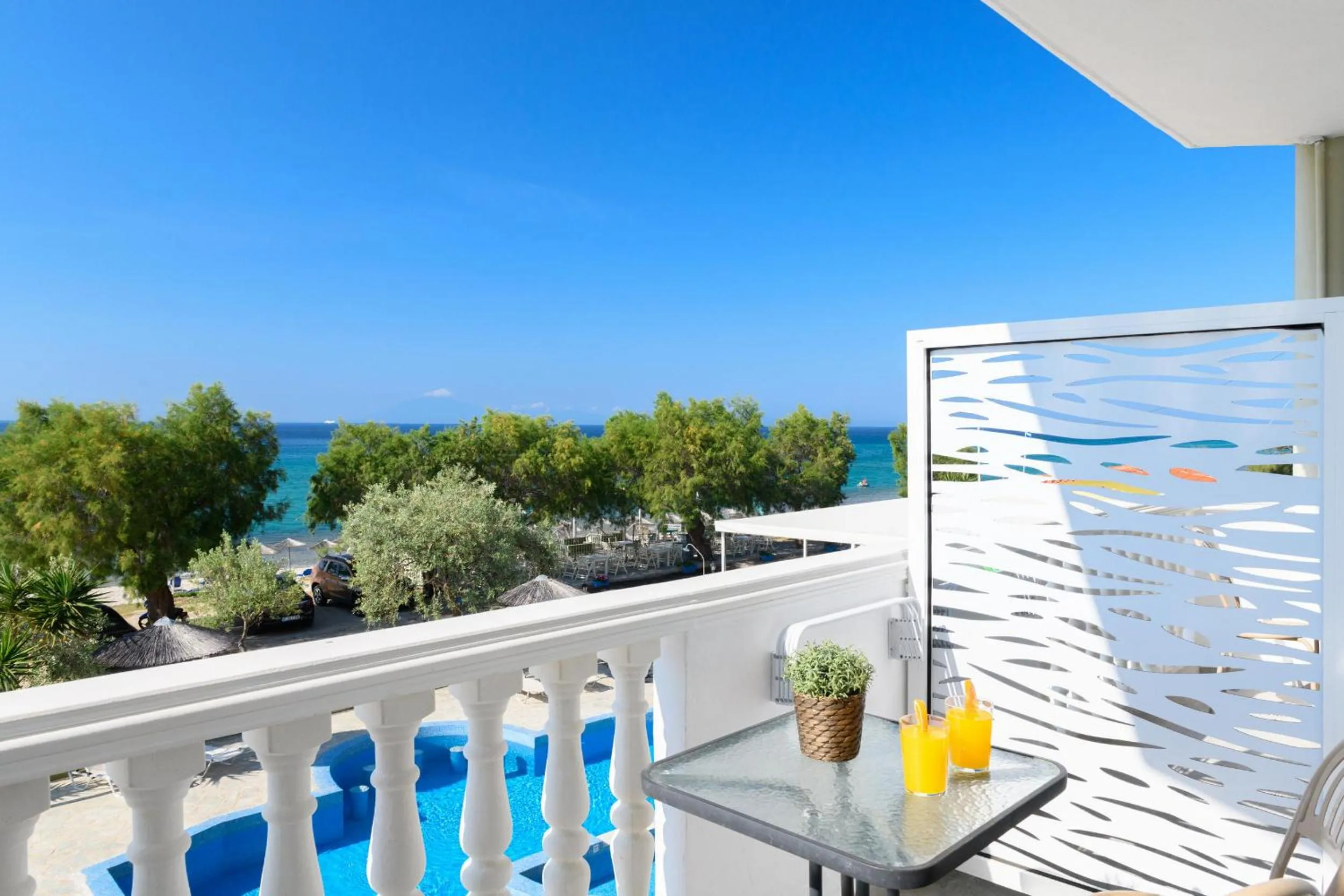 Boutique Giannikis By The Beach