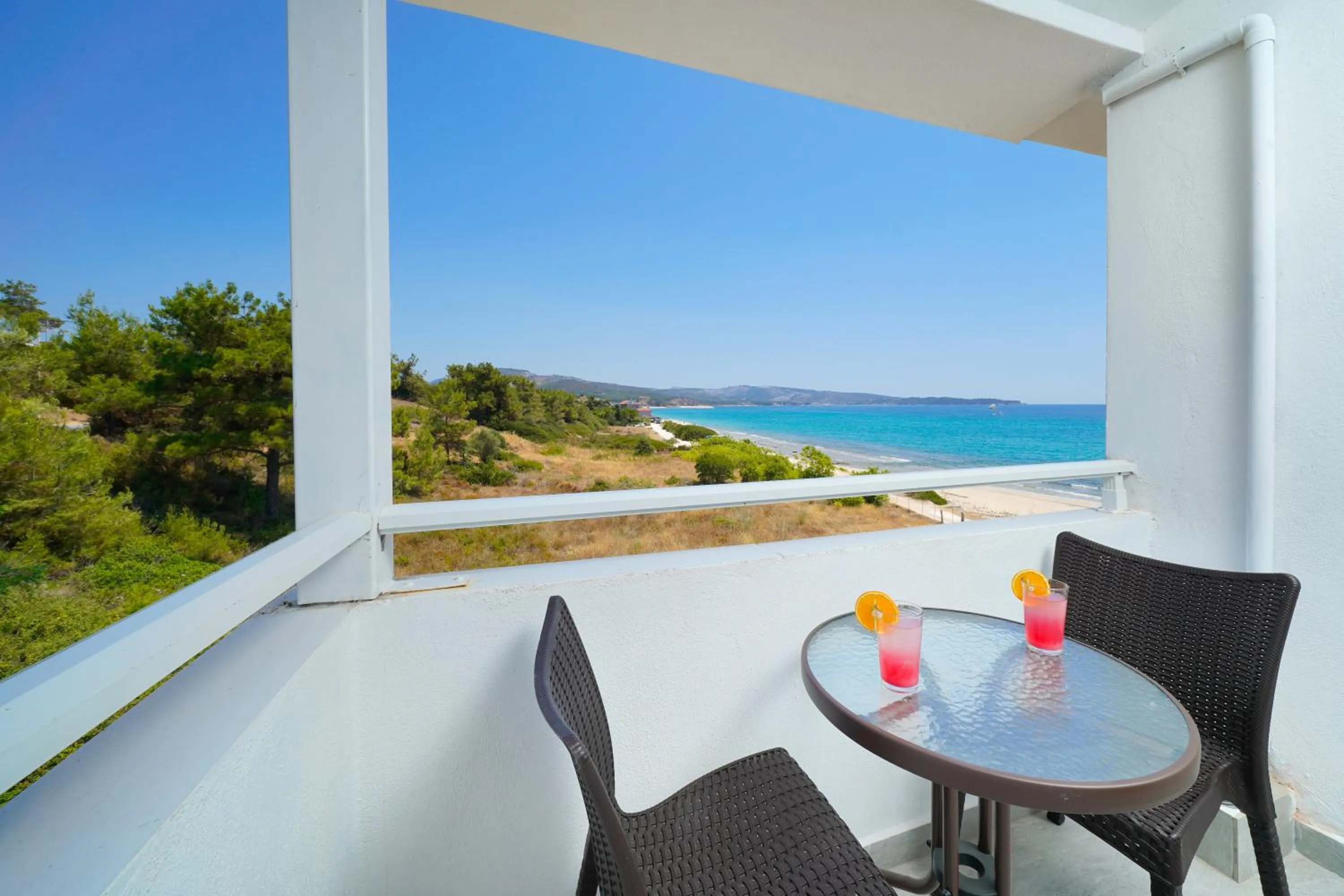 Boutique Giannikis By The Beach