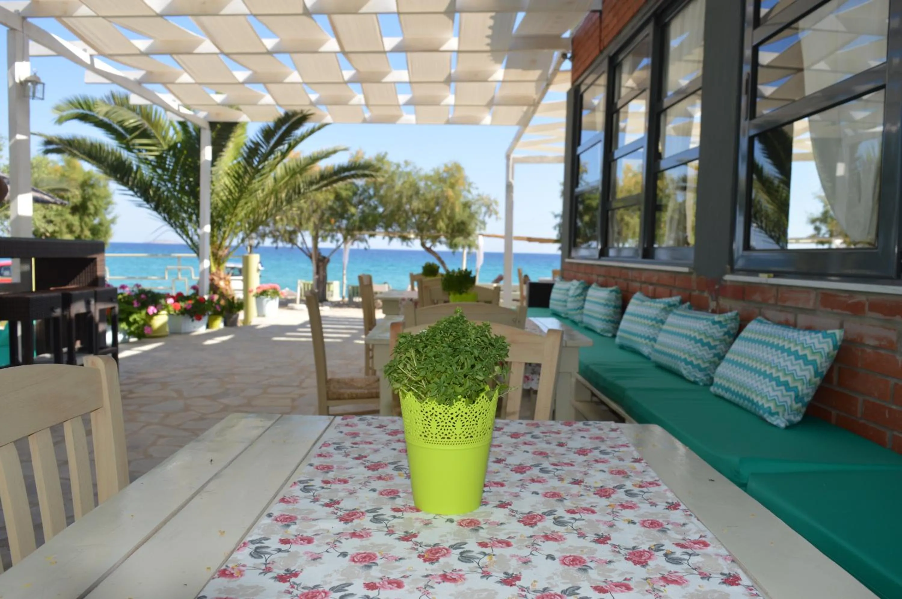 Day in Boutique Giannikis By The Beach
