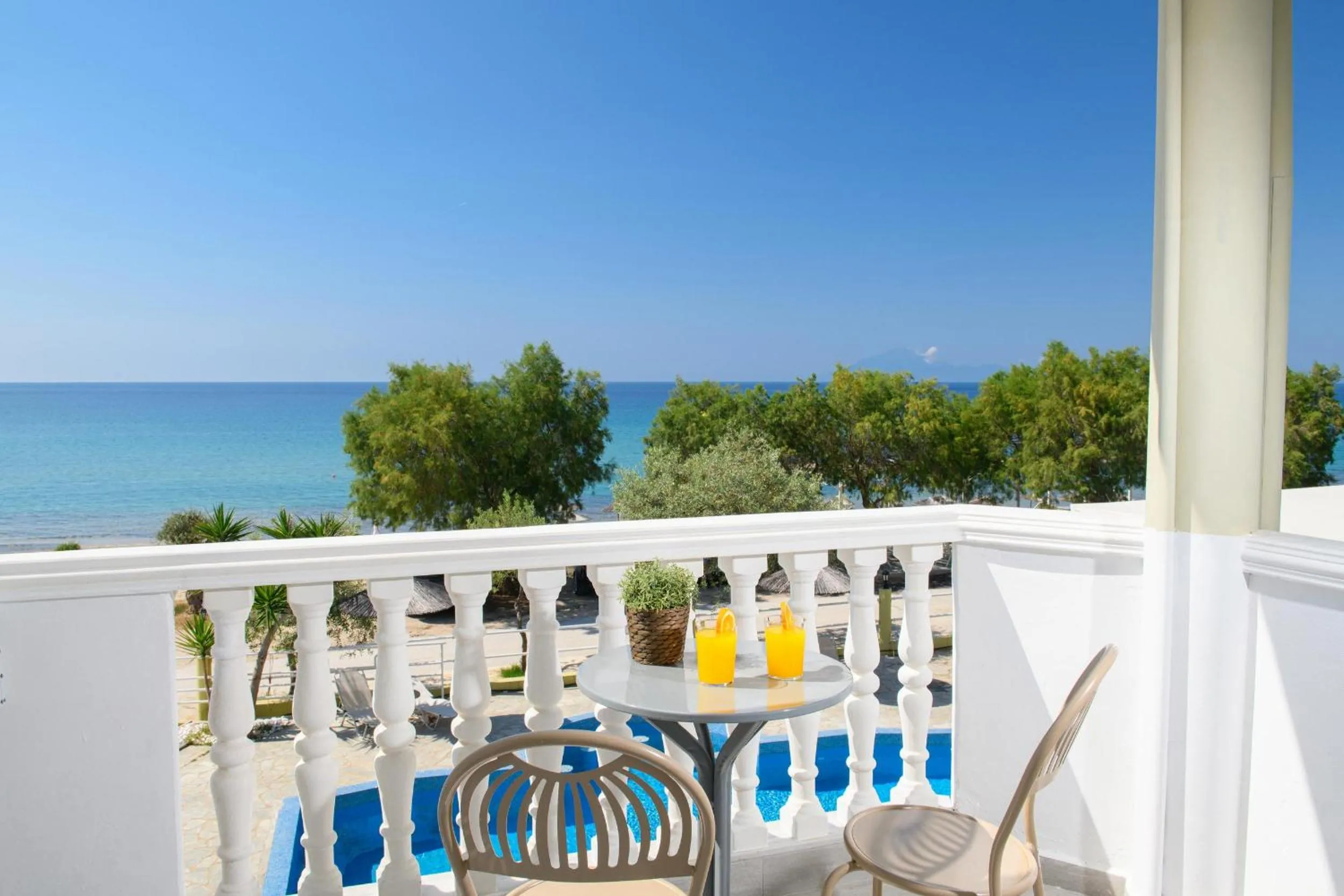 Boutique Giannikis By The Beach
