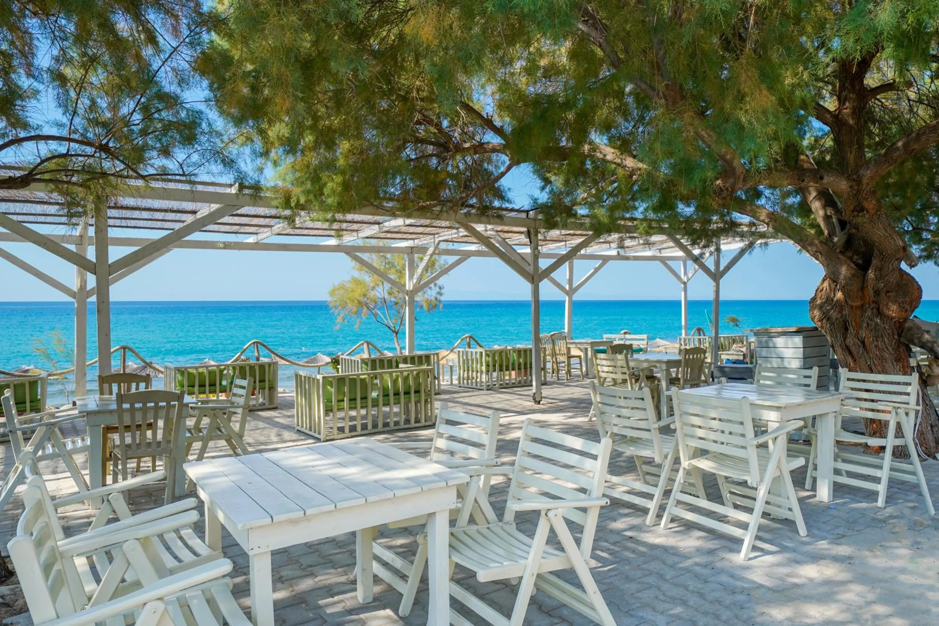 Boutique Giannikis By The Beach