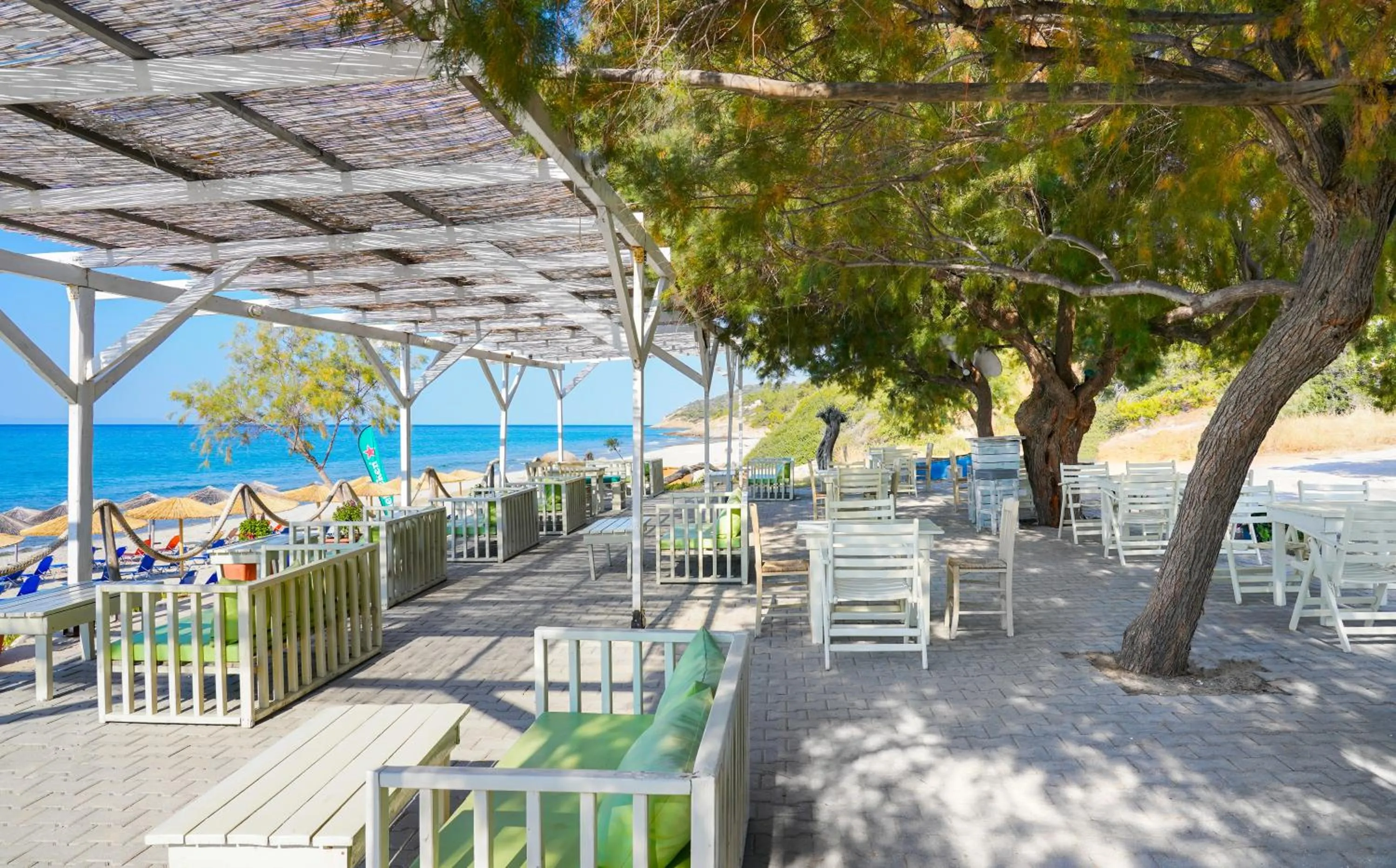 Boutique Giannikis By The Beach