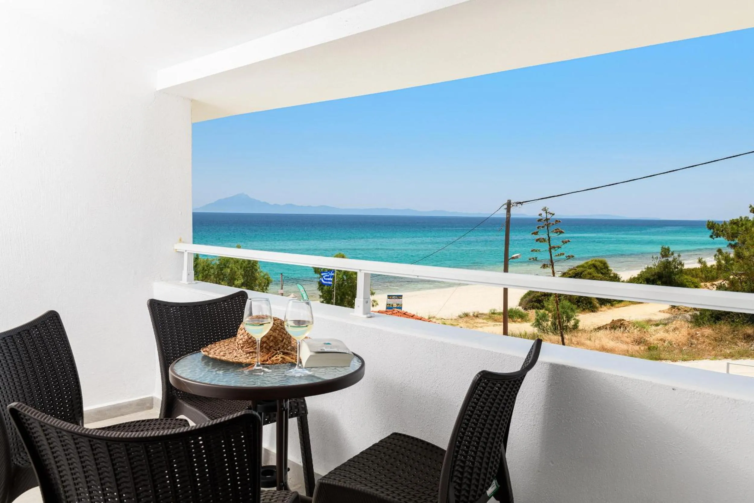 Boutique Giannikis By The Beach