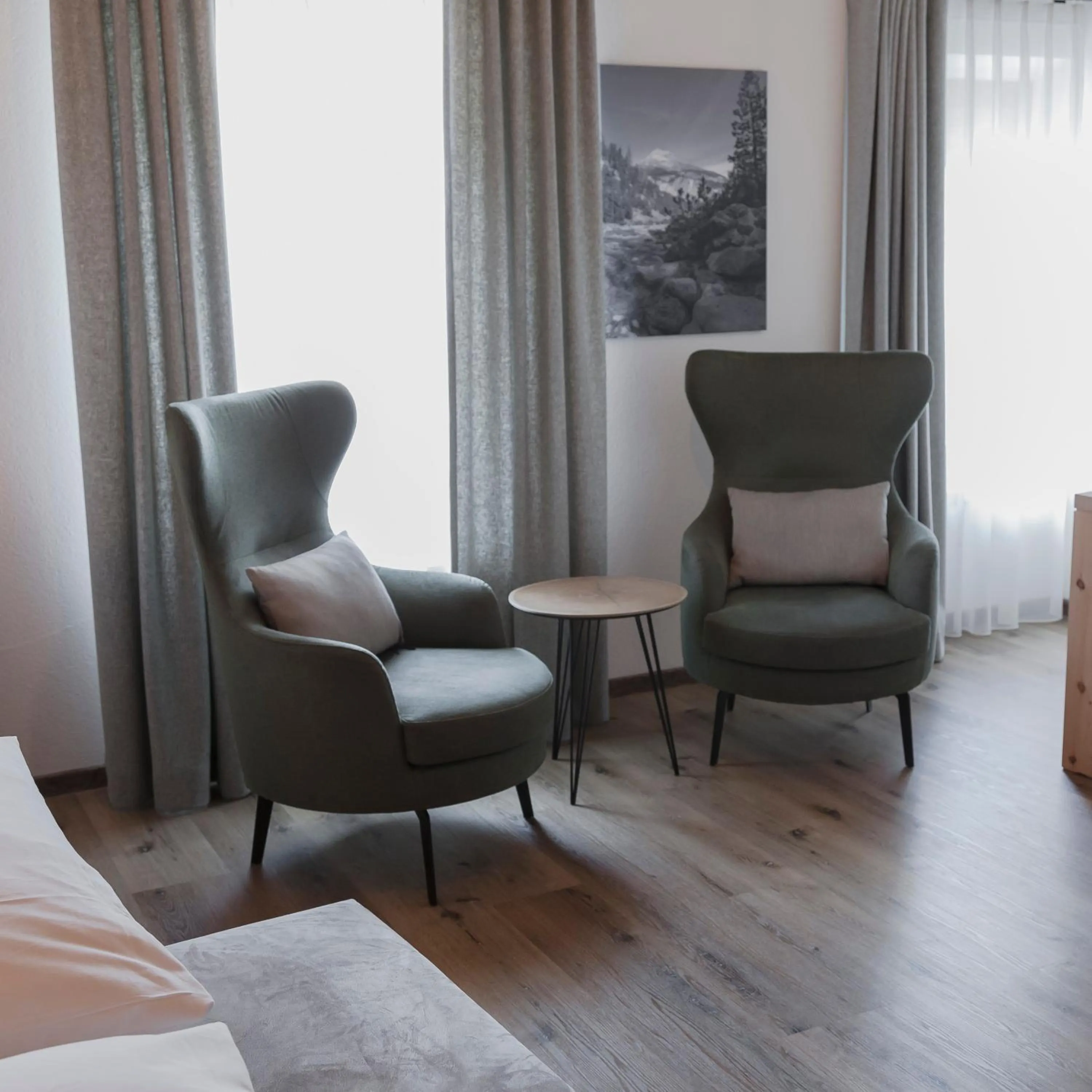 Seating area in Hotel Baer & Post Zernez