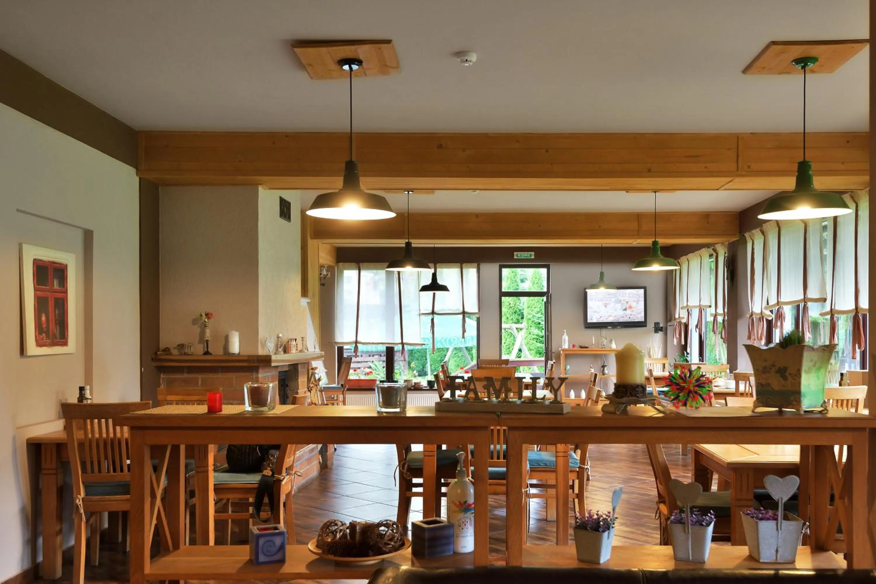 Restaurant/places to eat in Casa Muntelui