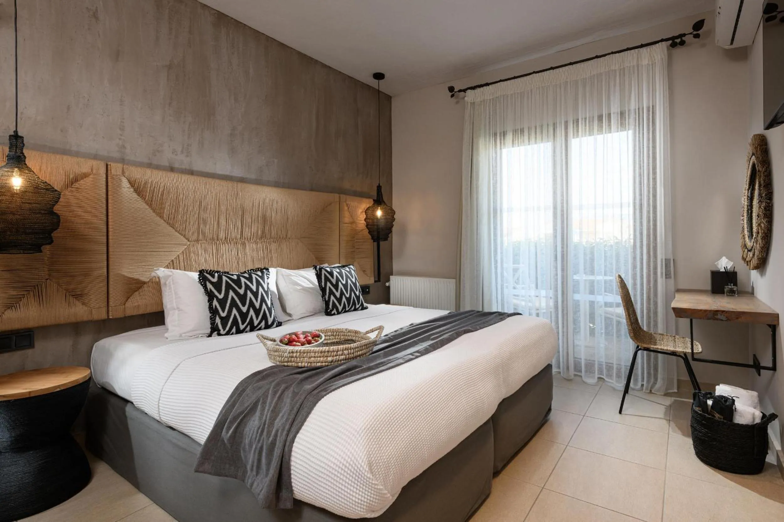 Bed in Nikoleta Luxury Villa