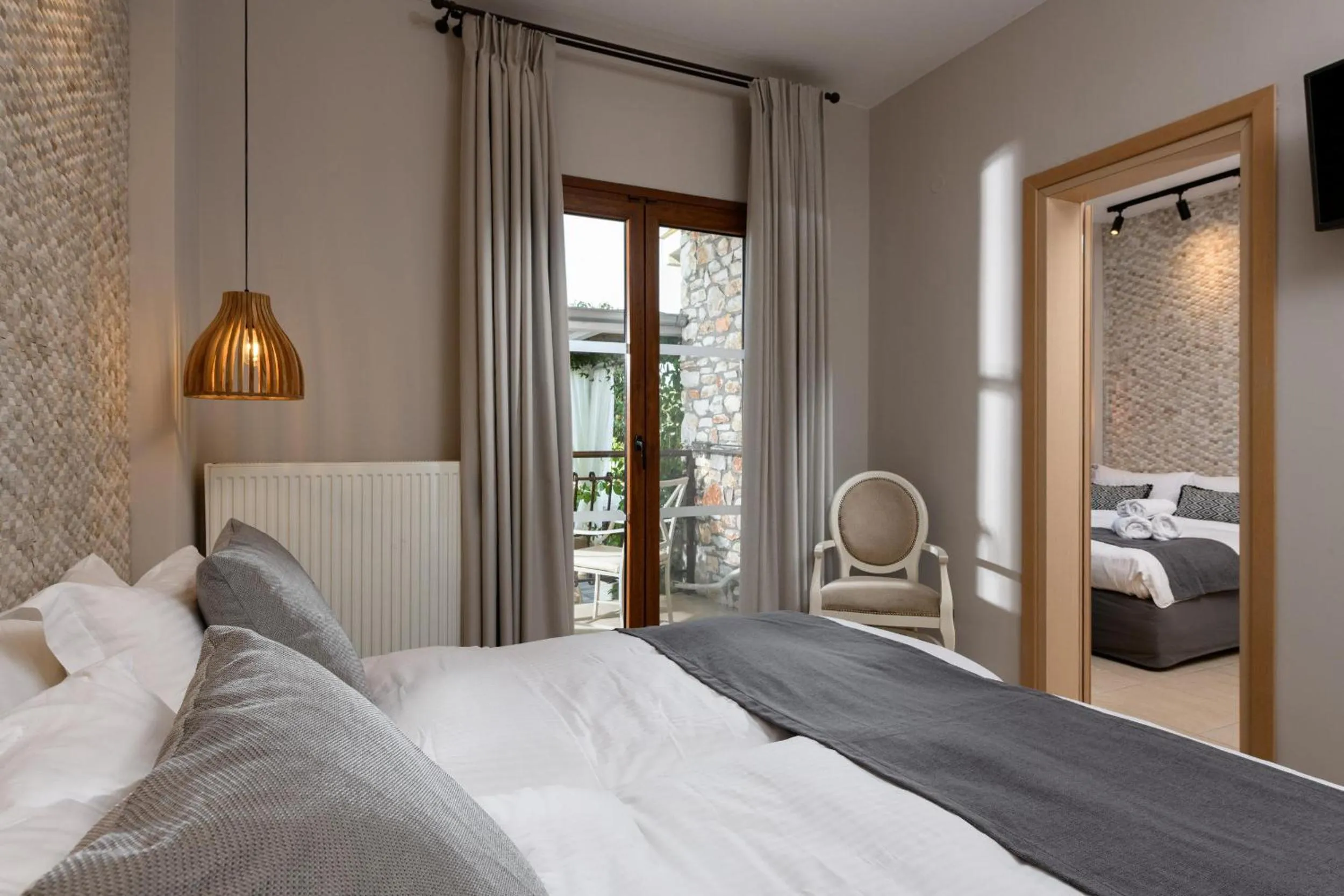 Bed in Nikoleta Luxury Villa