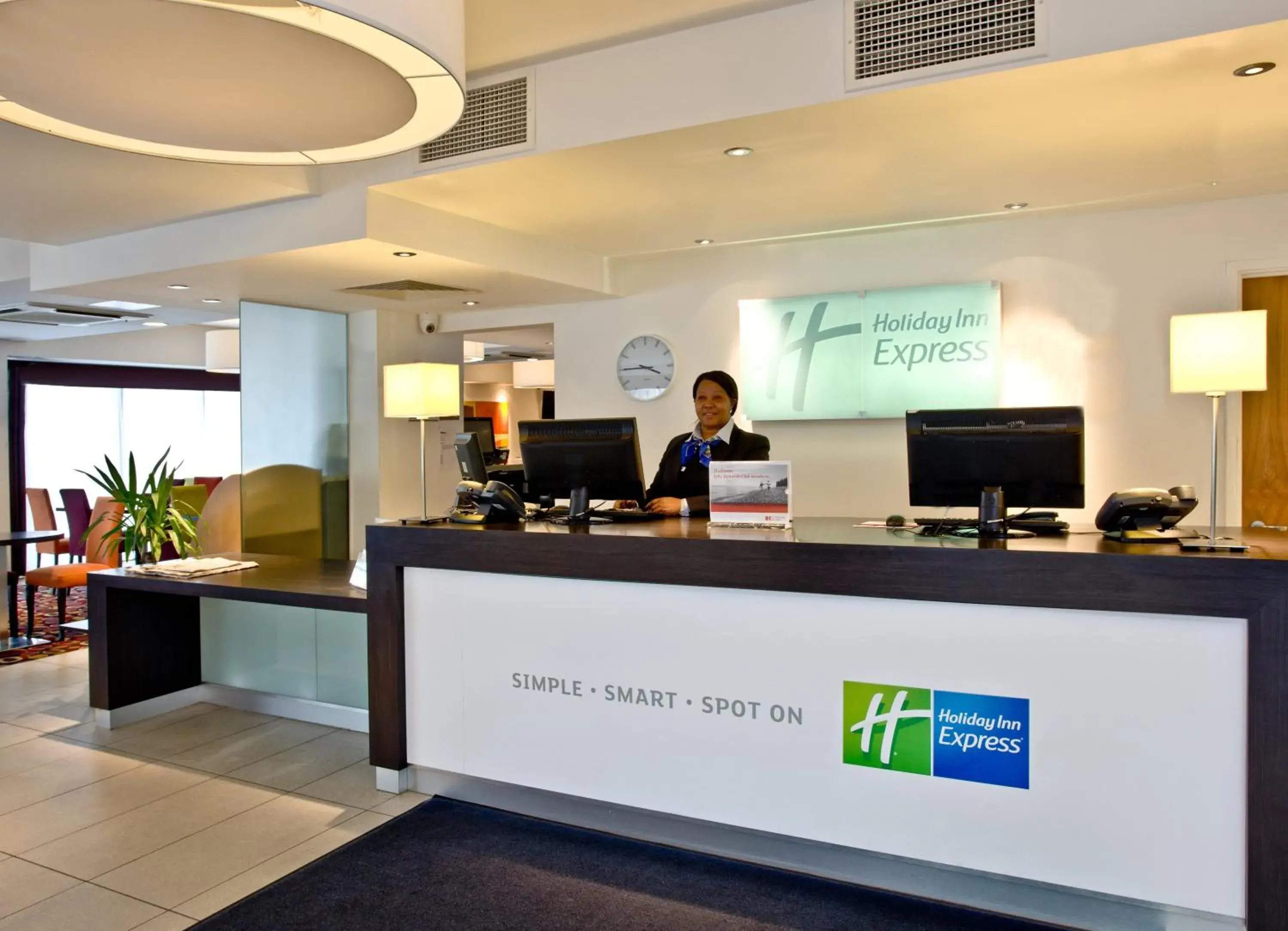 Lobby or reception, Lobby/Reception in Holiday Inn Express Birmingham-South A45