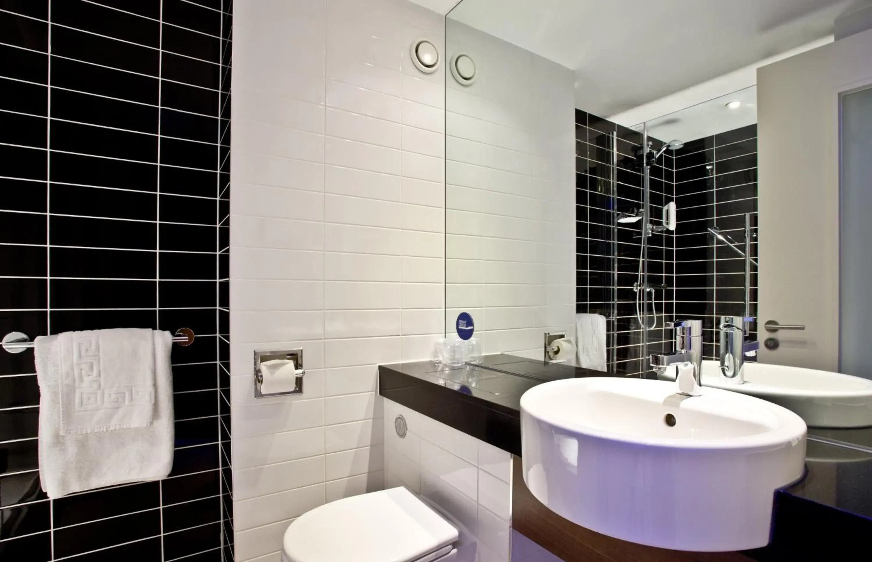 Bathroom in Holiday Inn Express Birmingham-South A45