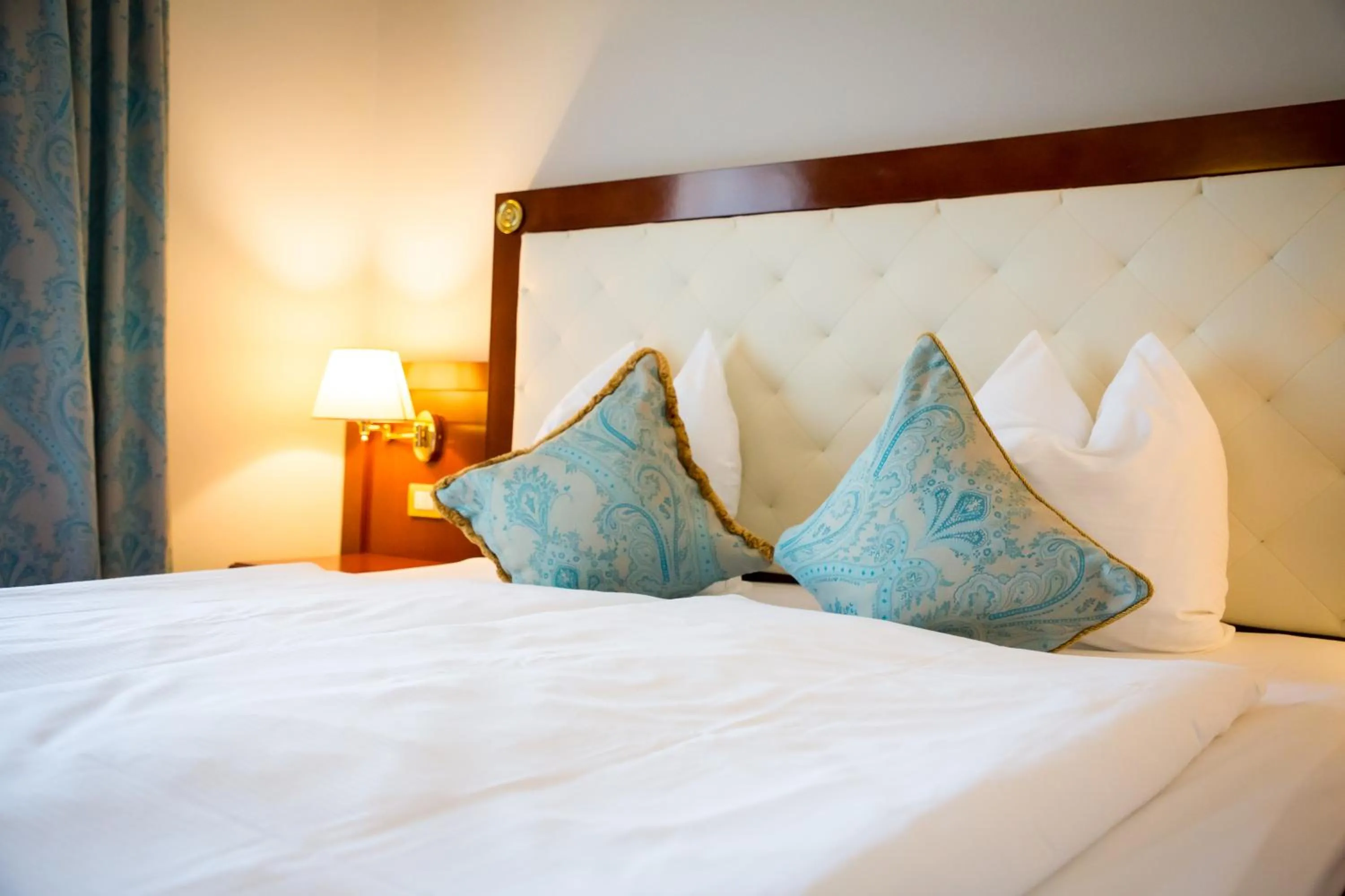 Bed in Mediterranee Family Hotel & Spa