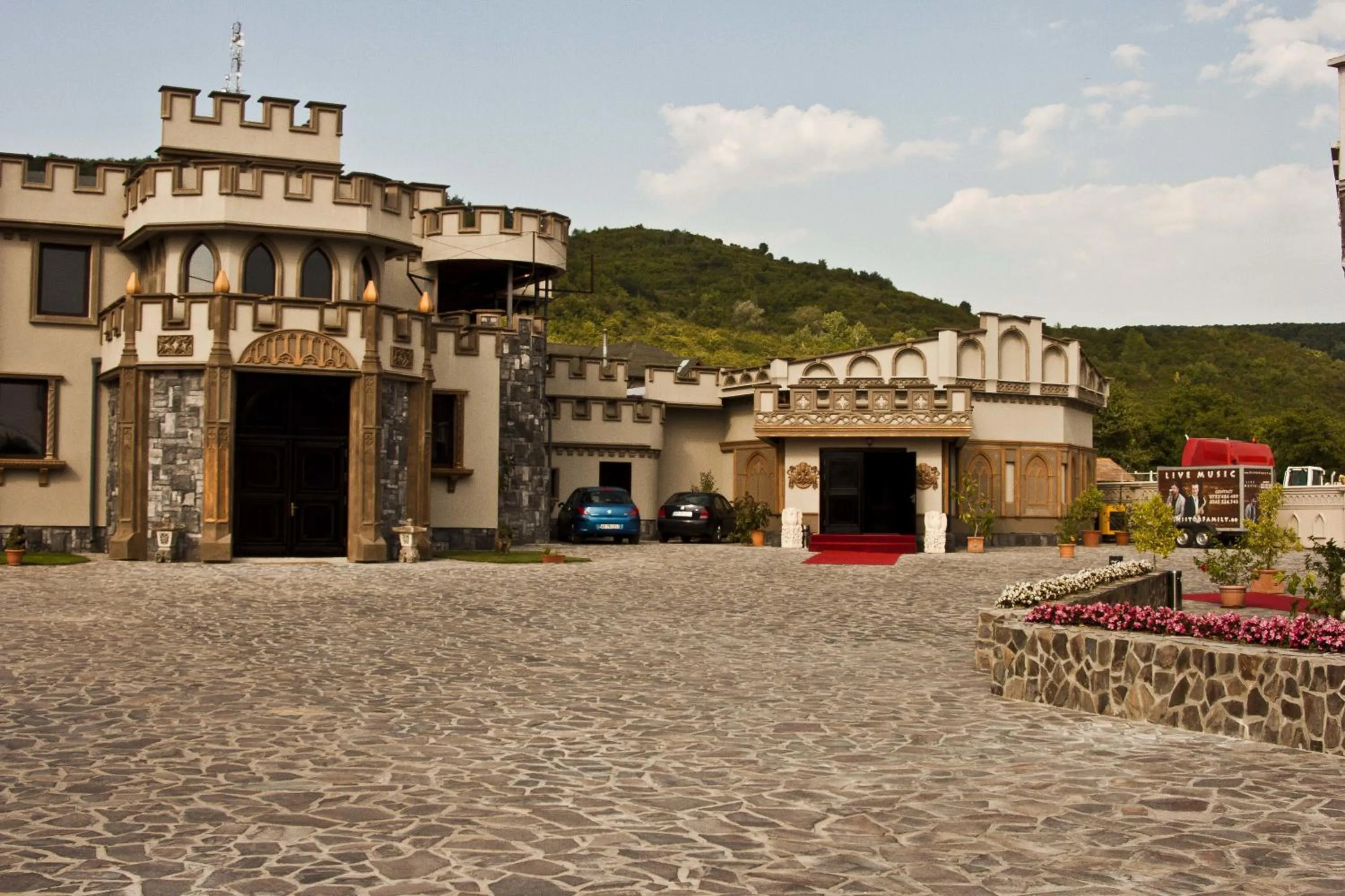 Property building in Hotel LaCetate