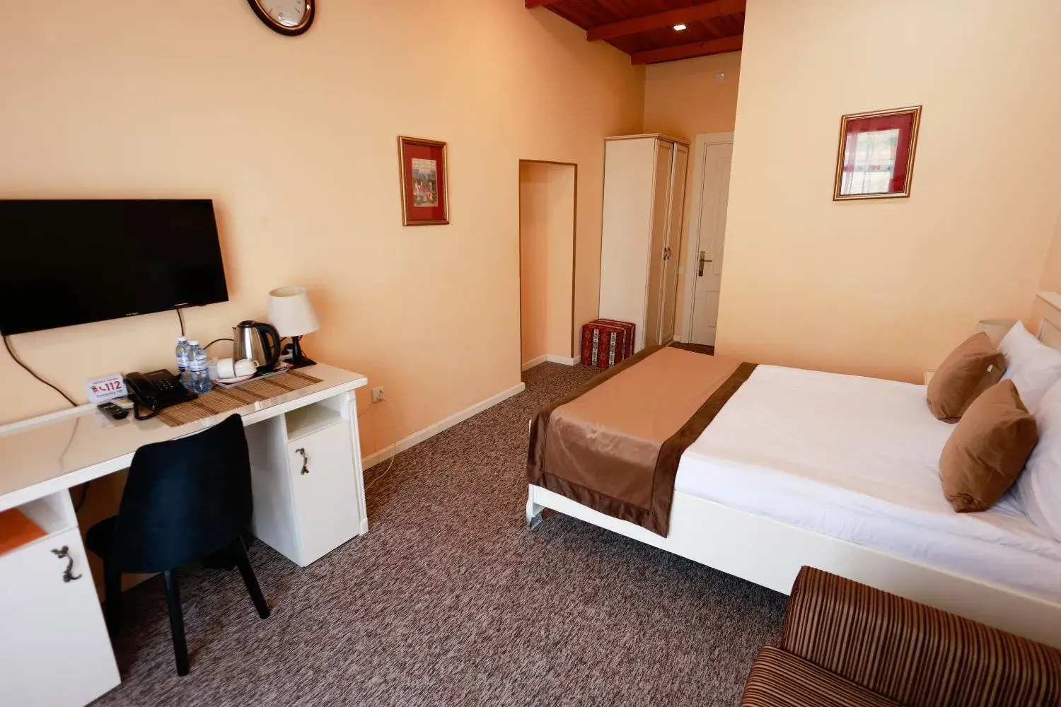 Bed in East Legend Hotel Bed in East Legend Hotel