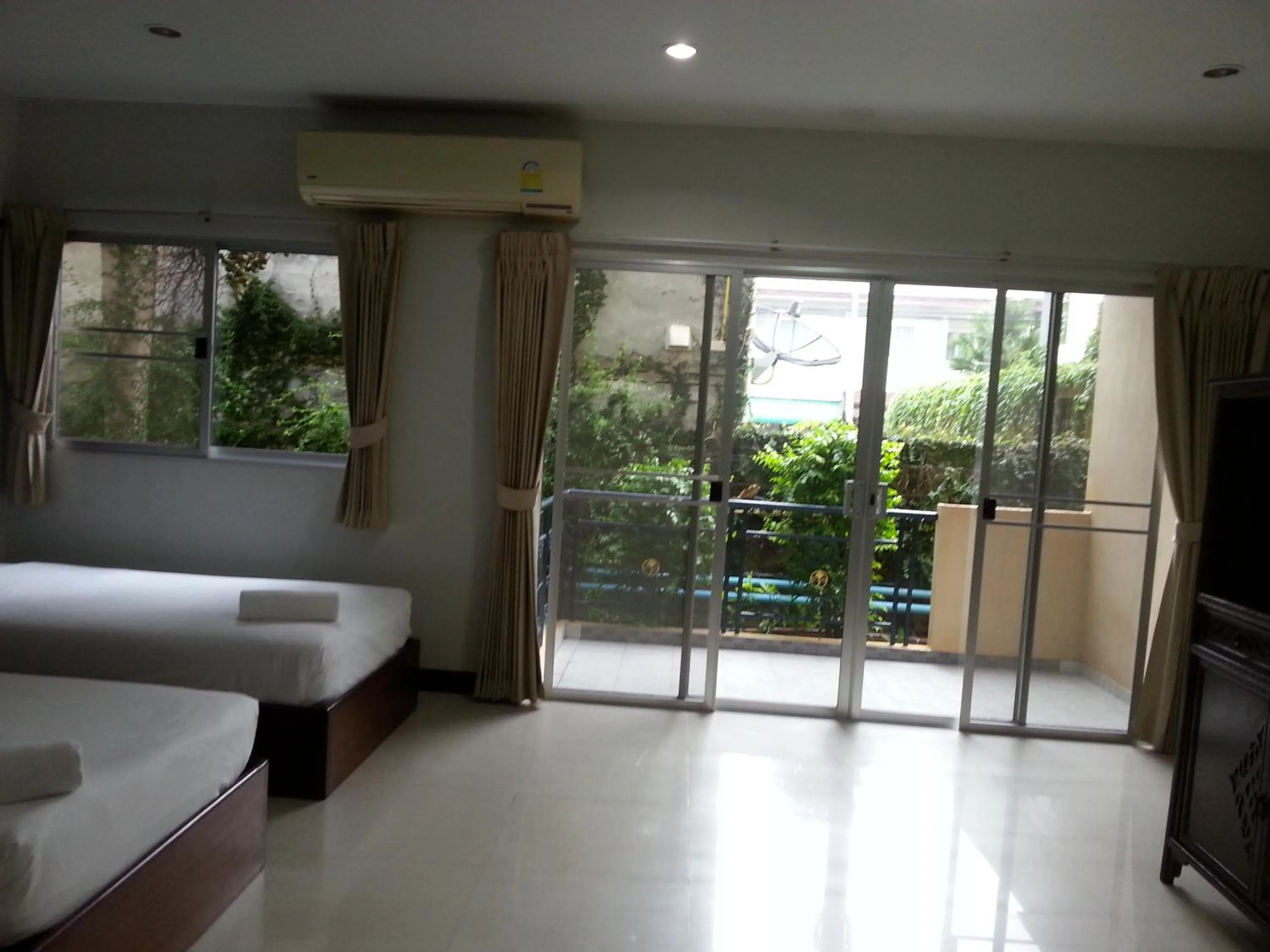 Balcony/Terrace, Bed in C.A.P Mansion