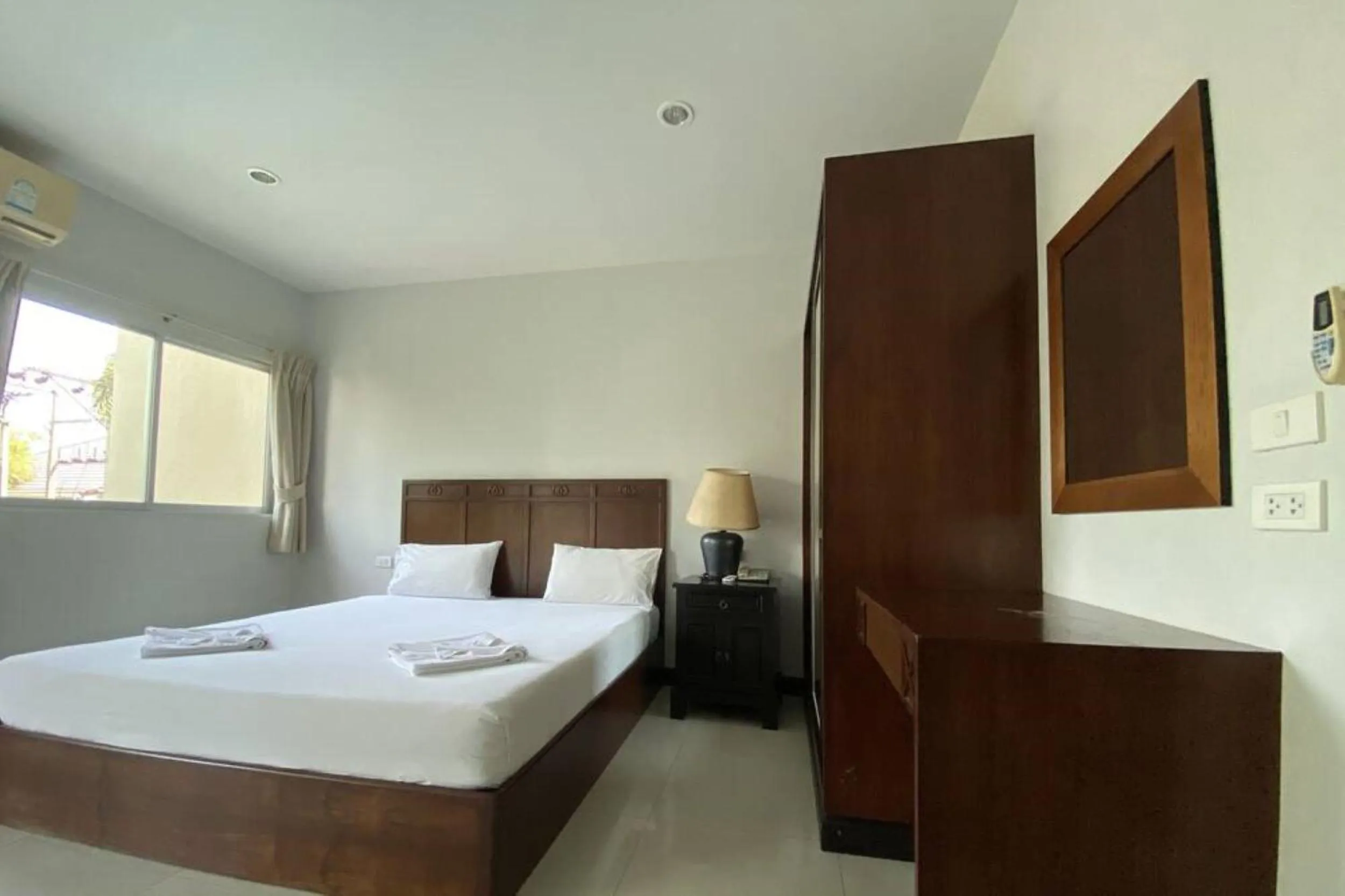 Bedroom, Bed in C.A.P Mansion