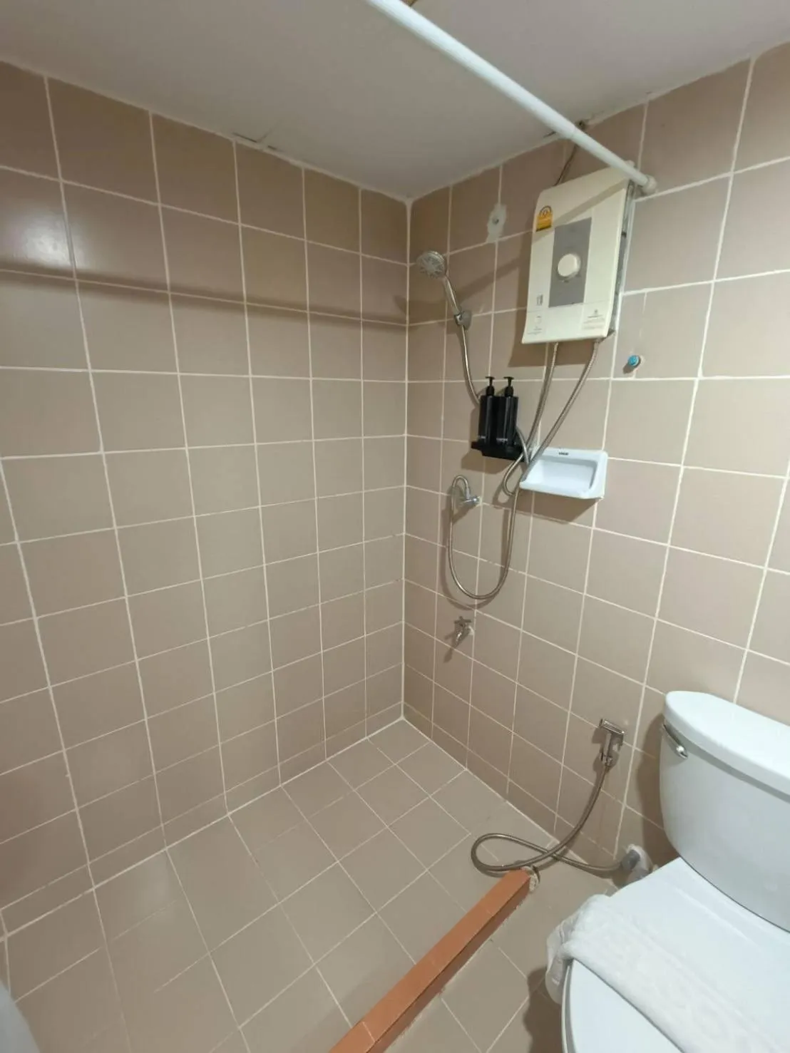 Shower in Regent Ramkhamhaeng 22