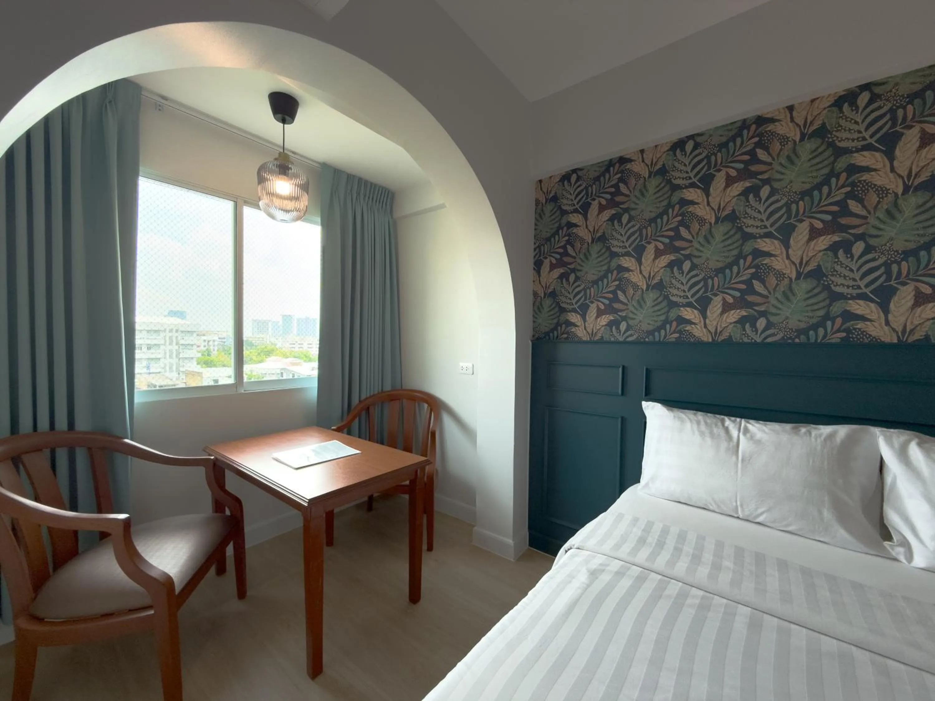 Living room, Bed in Regent Ramkhamhaeng 22