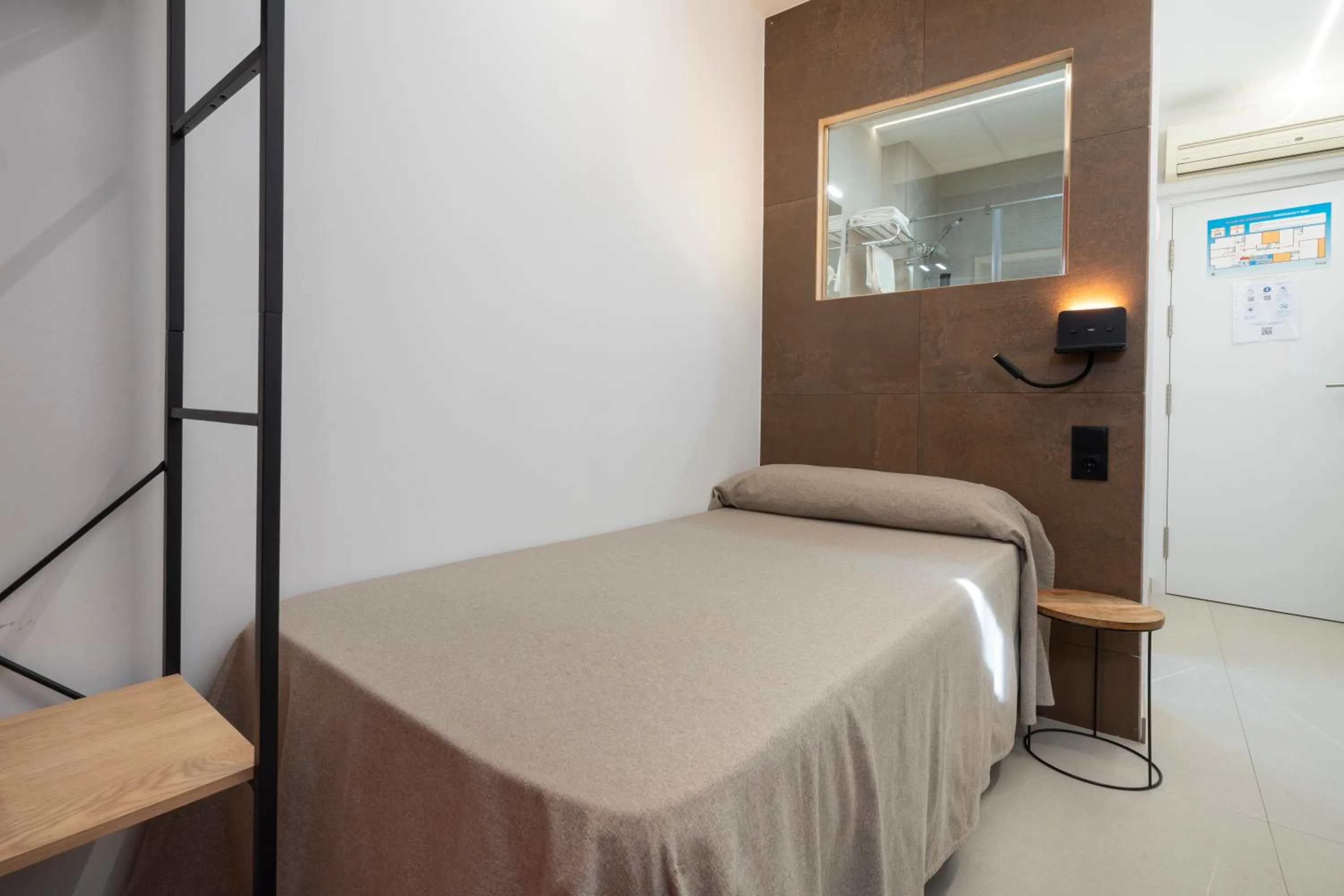 Bed in Hostal Pensimar