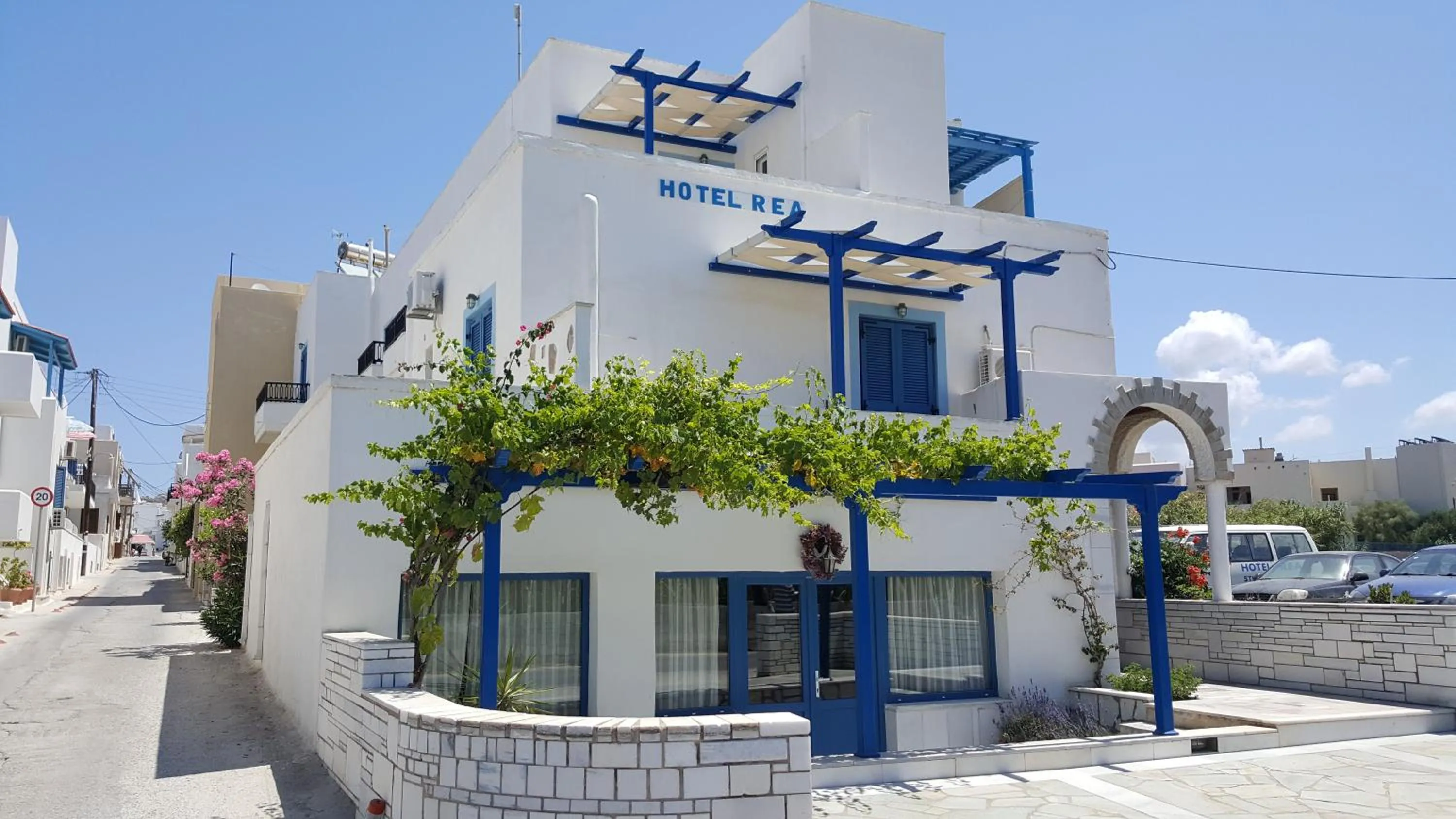 Property building in Hotel Rea