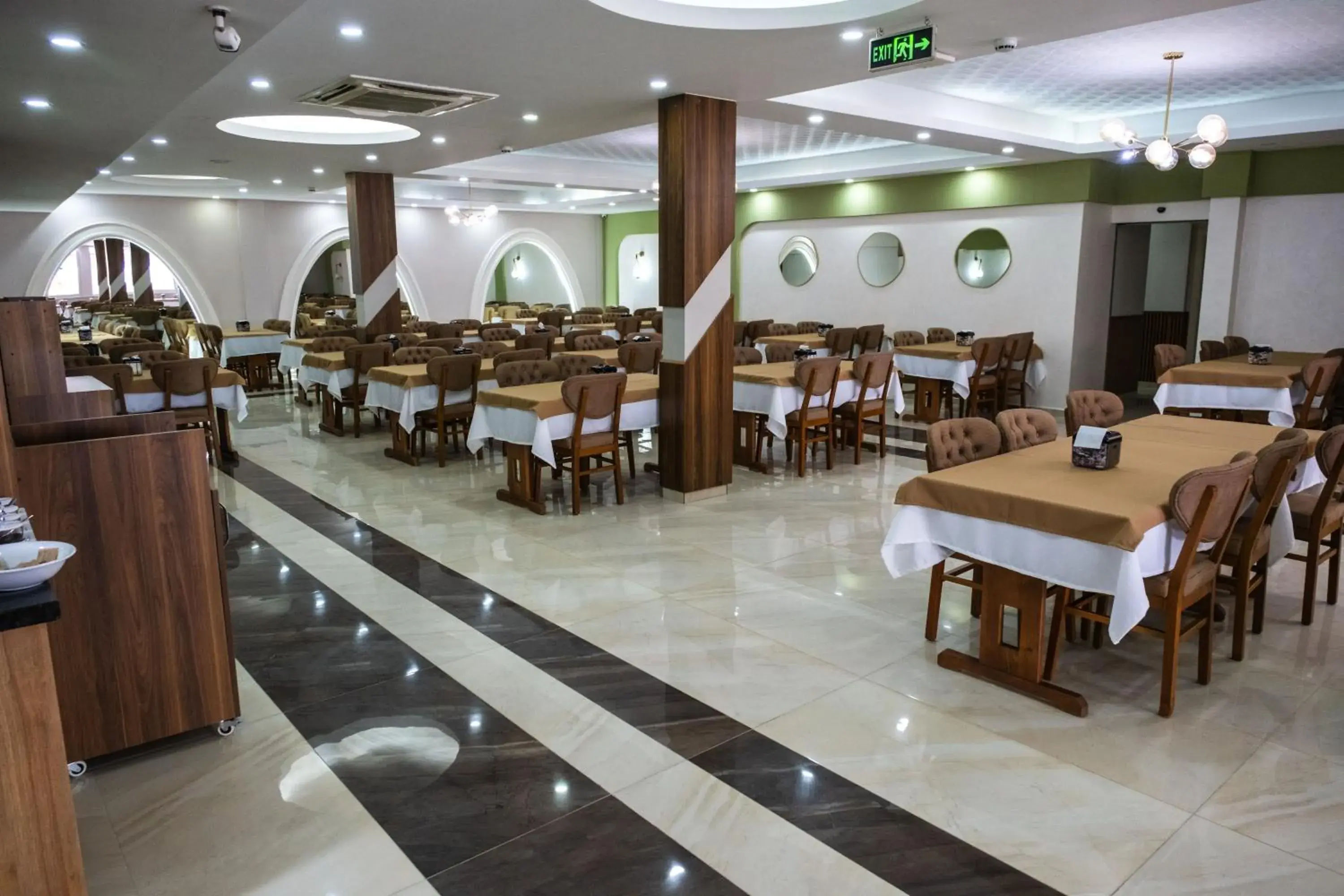 Restaurant/places to eat in Acar Hotel Restaurant/places to eat in Acar Hotel