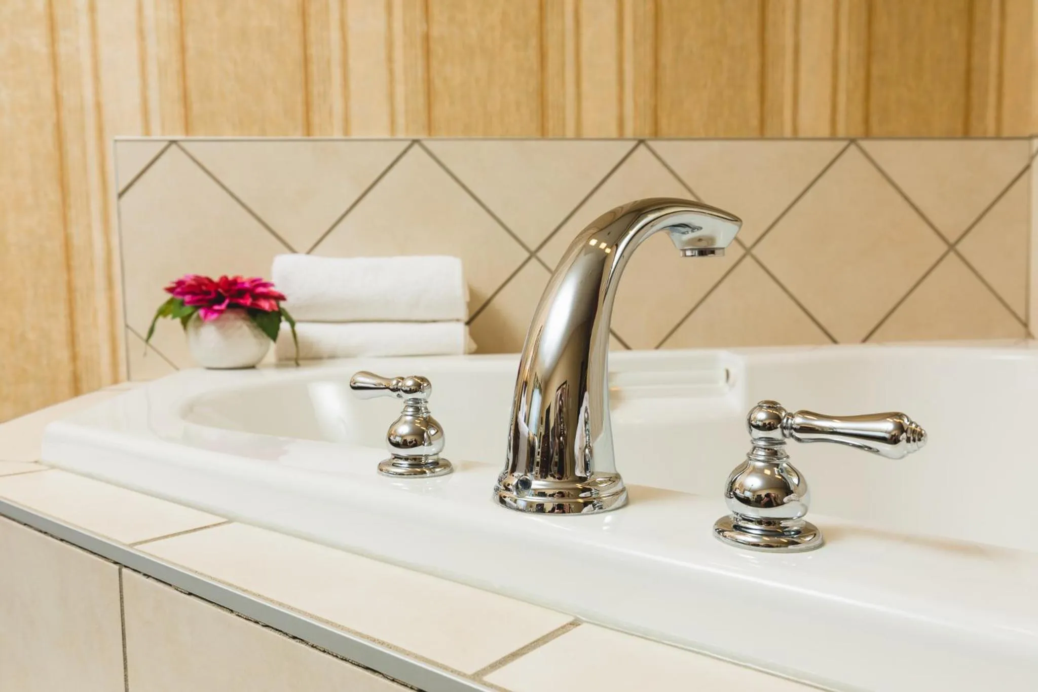 Guests in Redwood Inn & Suites