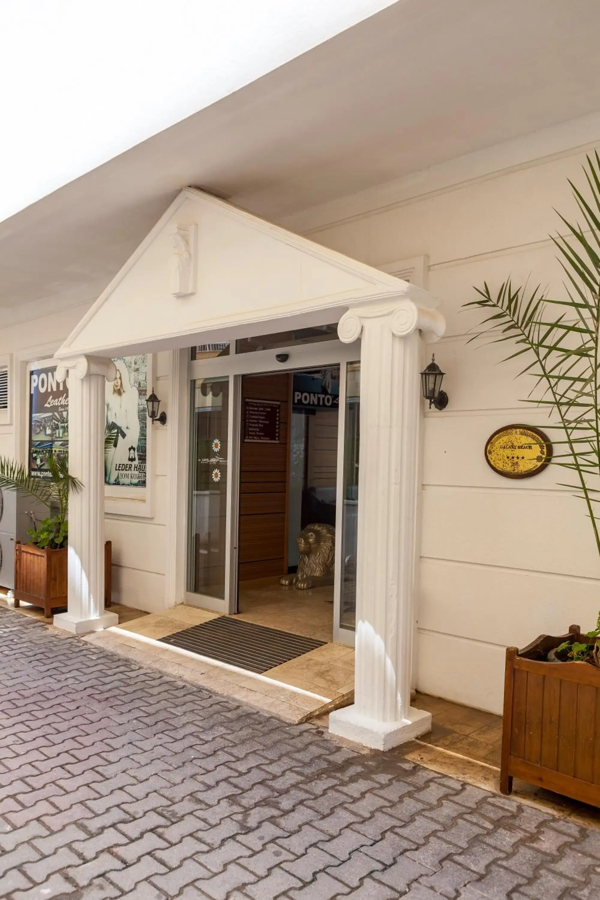 Facade/entrance in Galaxy Beach Hotel Alanya Facade/entrance in Galaxy Beach Hotel Alanya