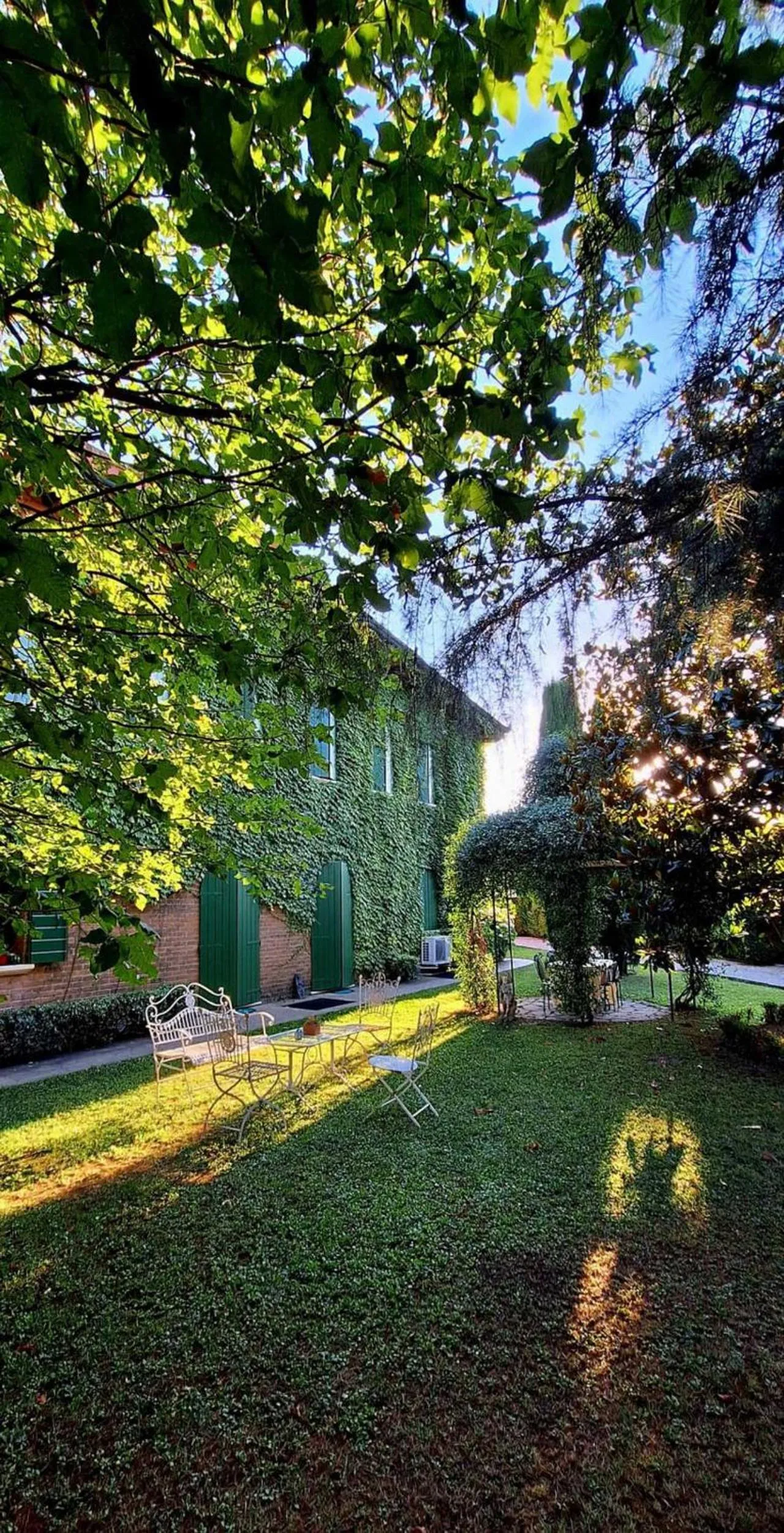 Spring in Hotel La Selce