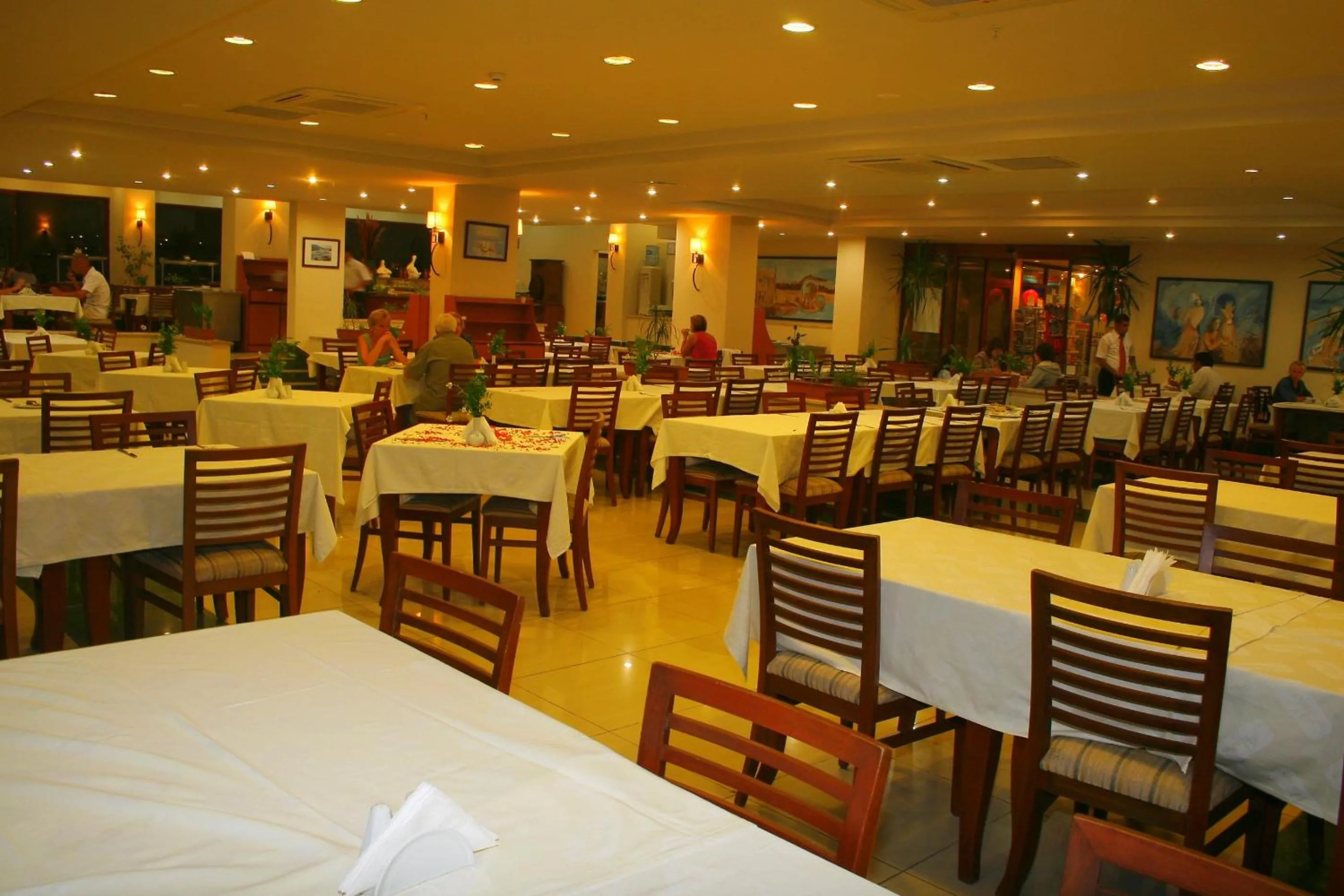 Restaurant/places to eat in Miarosa İncekum Beach