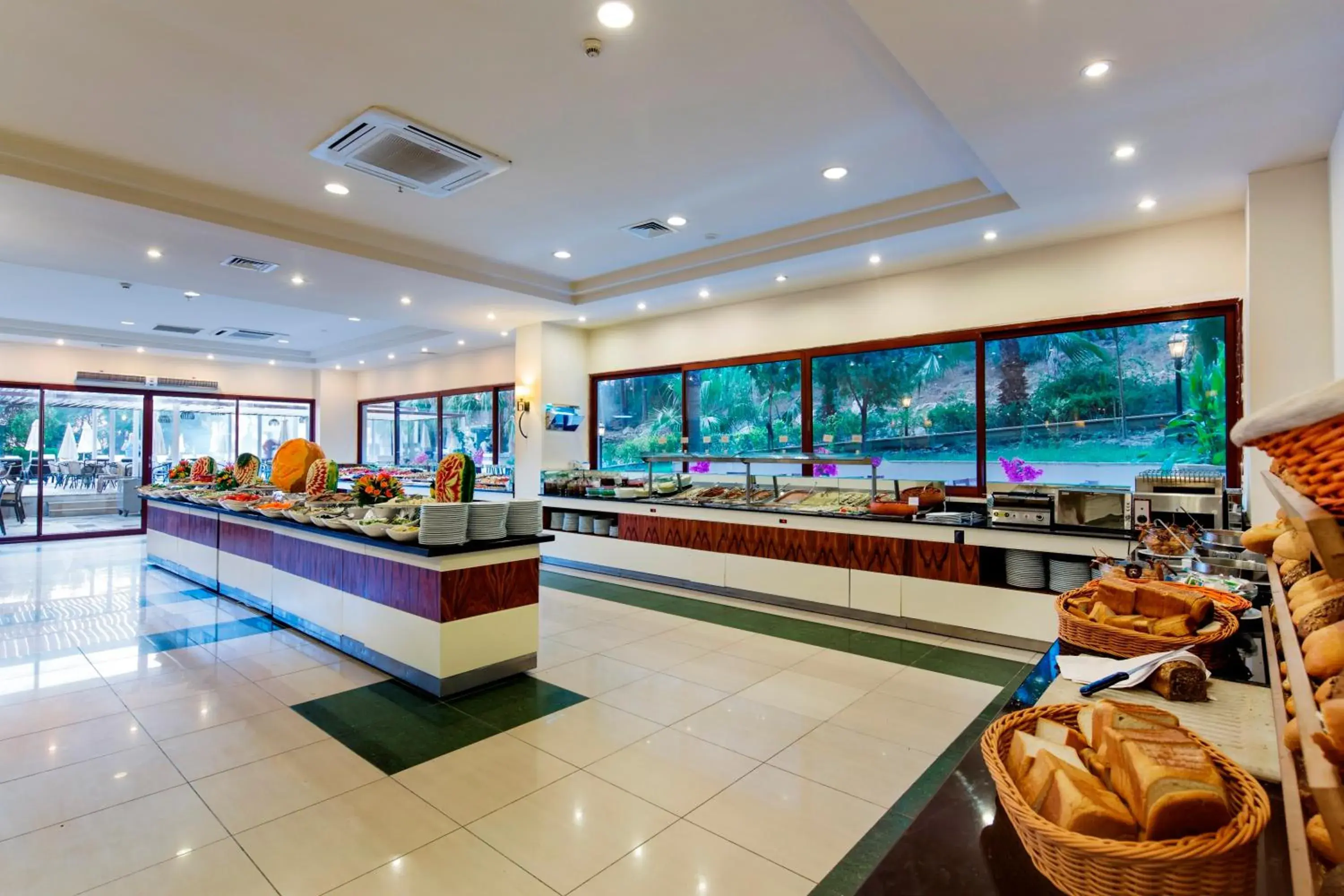 Food and drinks in Miarosa İncekum Beach Food and drinks in Miarosa İncekum Beach