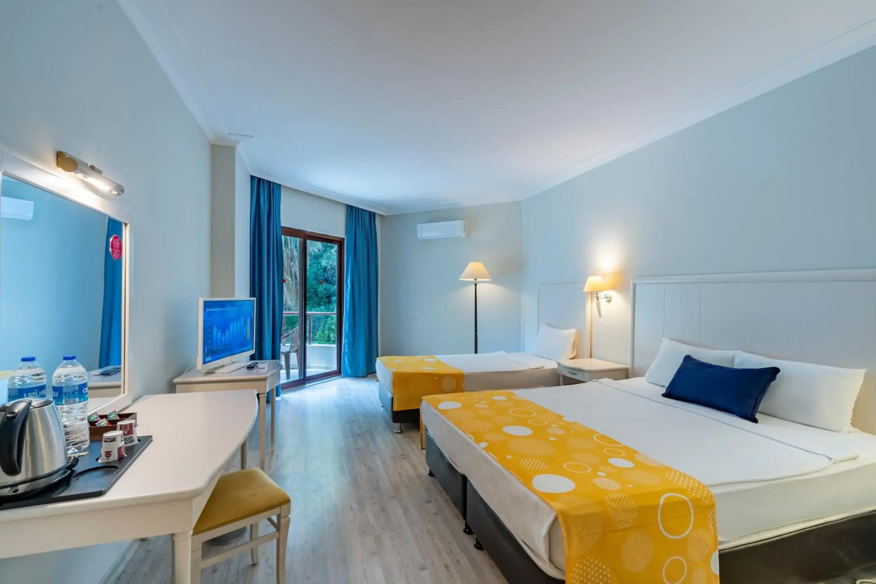 Standard Double or Twin Room in Miarosa İncekum Beach Standard Double or Twin Room in Miarosa İncekum Beach