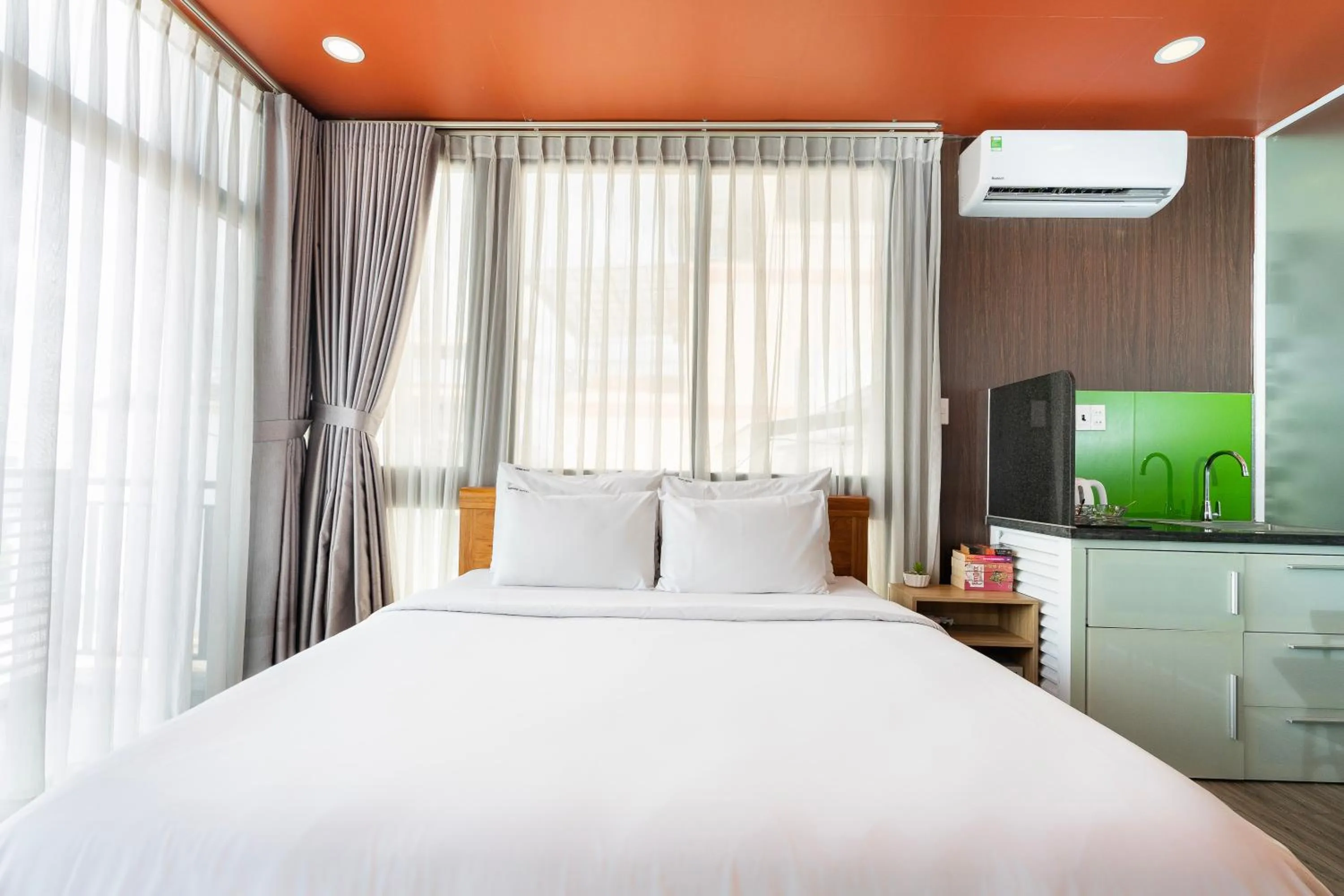 Bedroom, Bed in Gemini Saigon CENTER - New & Quiet near Bui Vien Walking Street