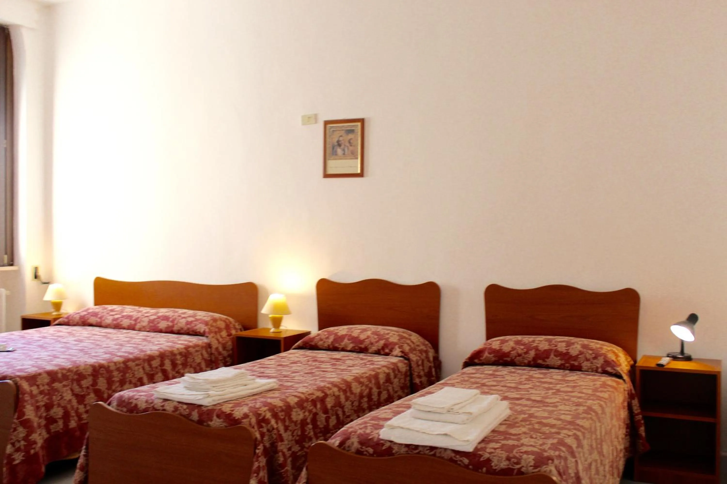 Bed in Albergo Del Santuario