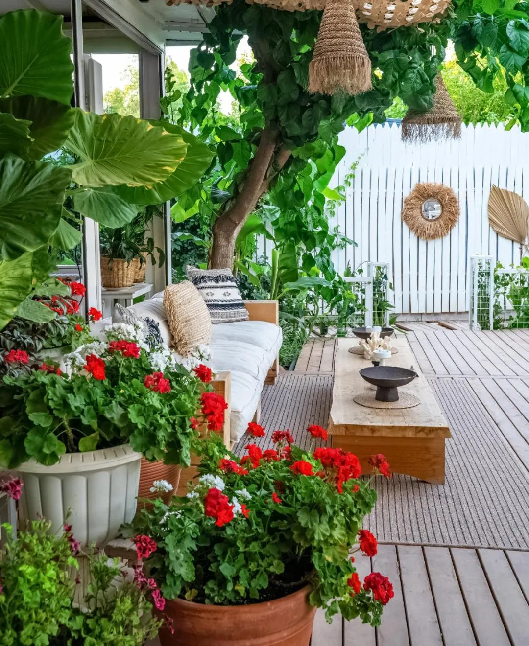 Restaurant/places to eat in Villa Lukka