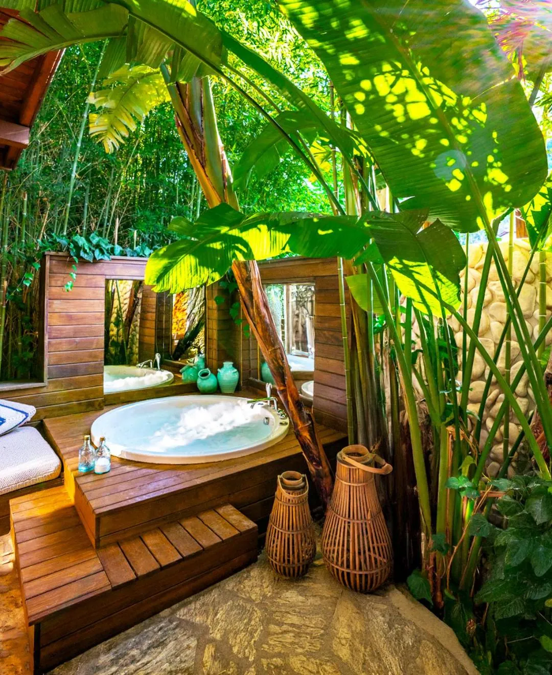 Hot Tub in Villa Lukka